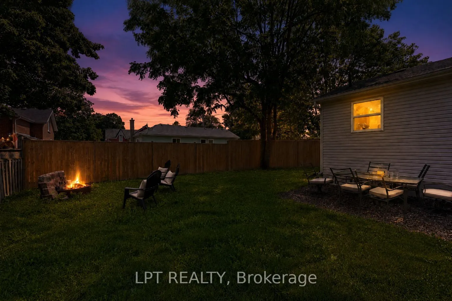 77 Munro St West Street W