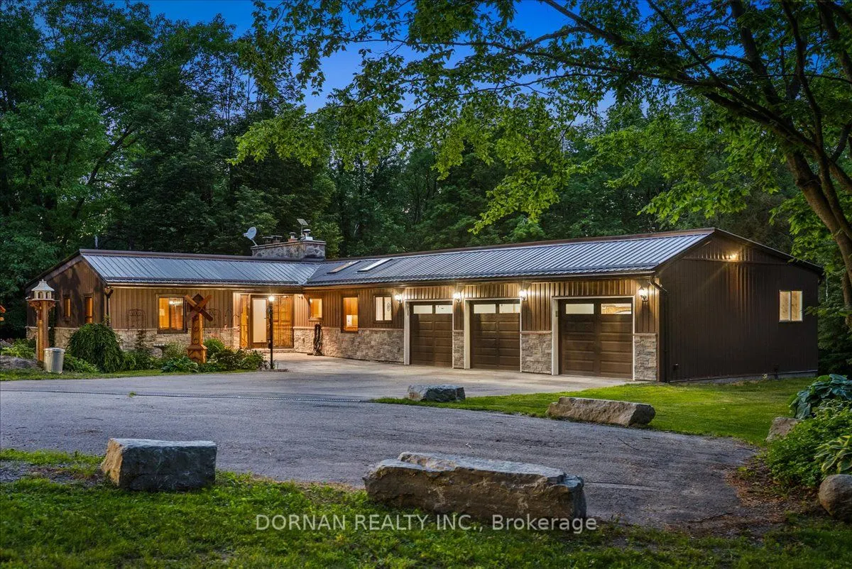 1975 Concession 4 Road