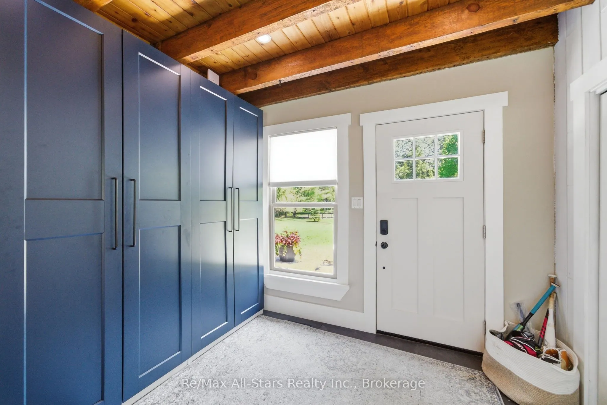 24 The Pines Lane