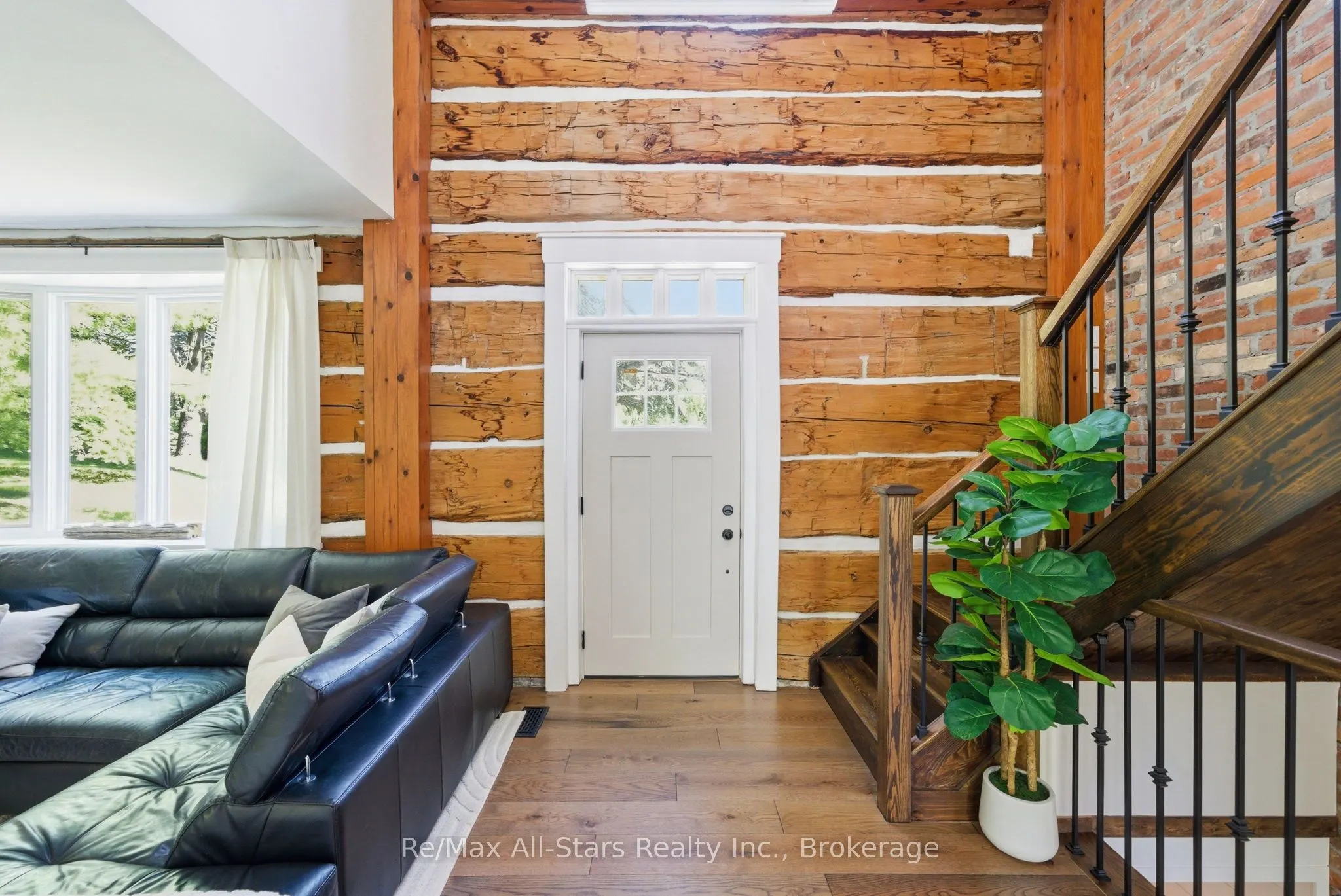 24 The Pines Lane