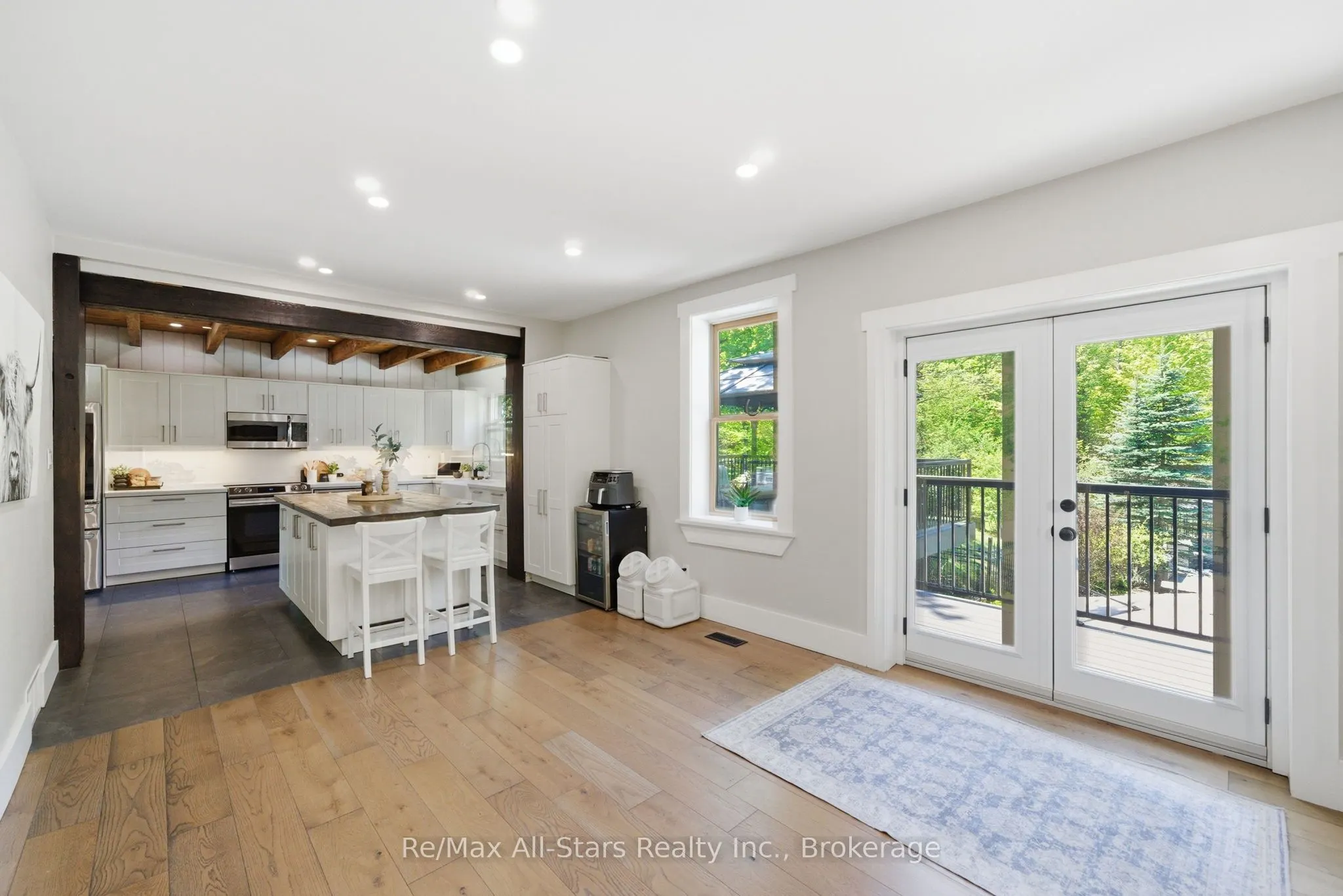 24 The Pines Lane