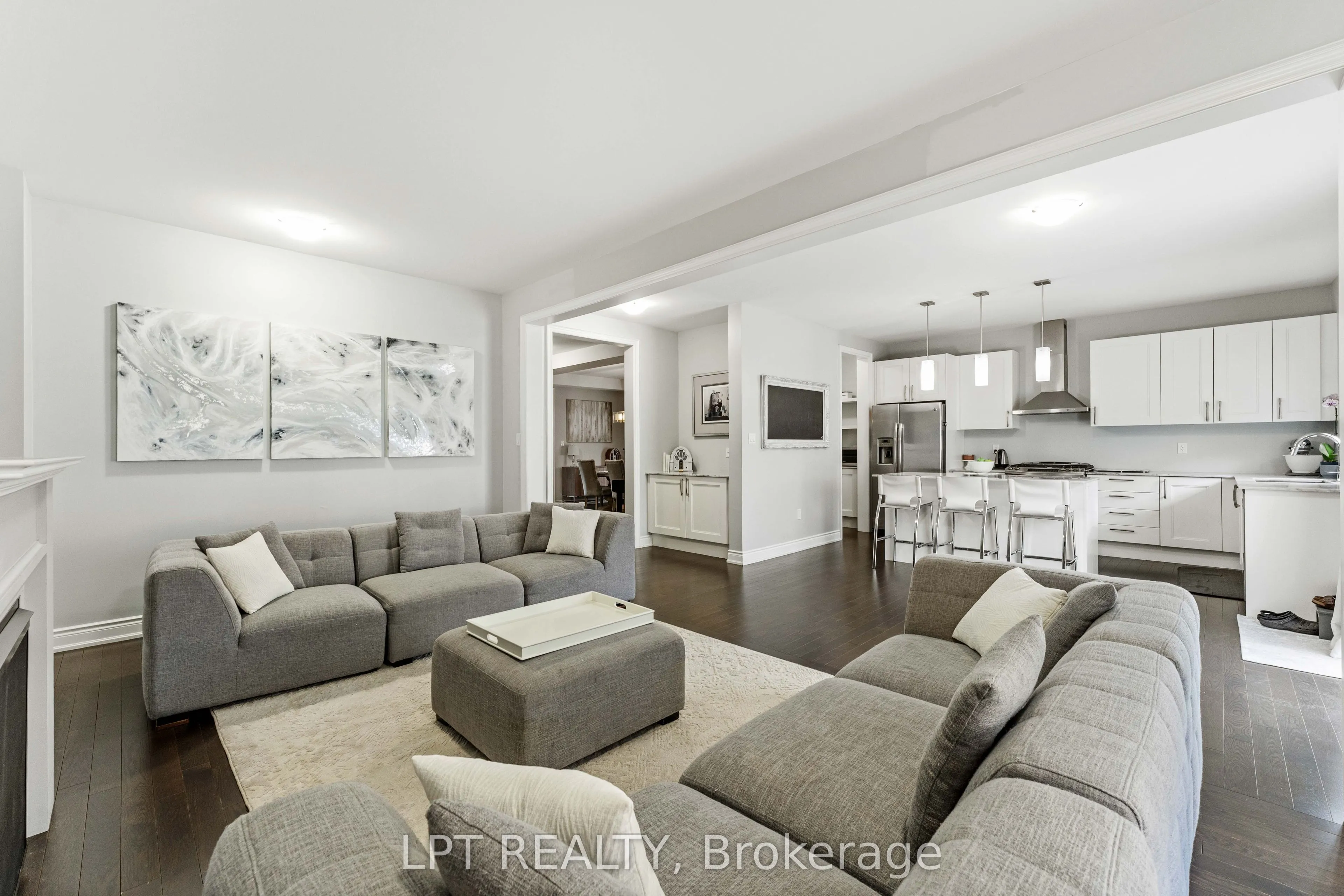 20 Manor Forest Road