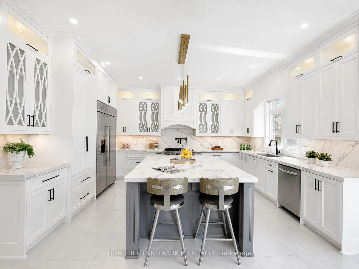 385 Kennedy Street W