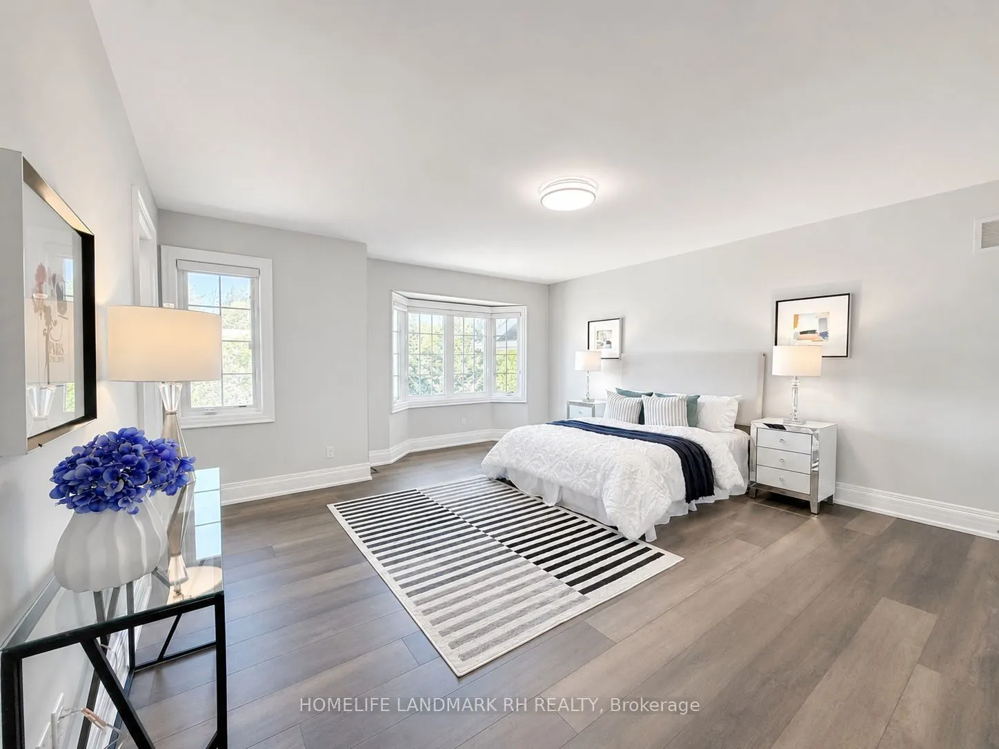 385 Kennedy Street W