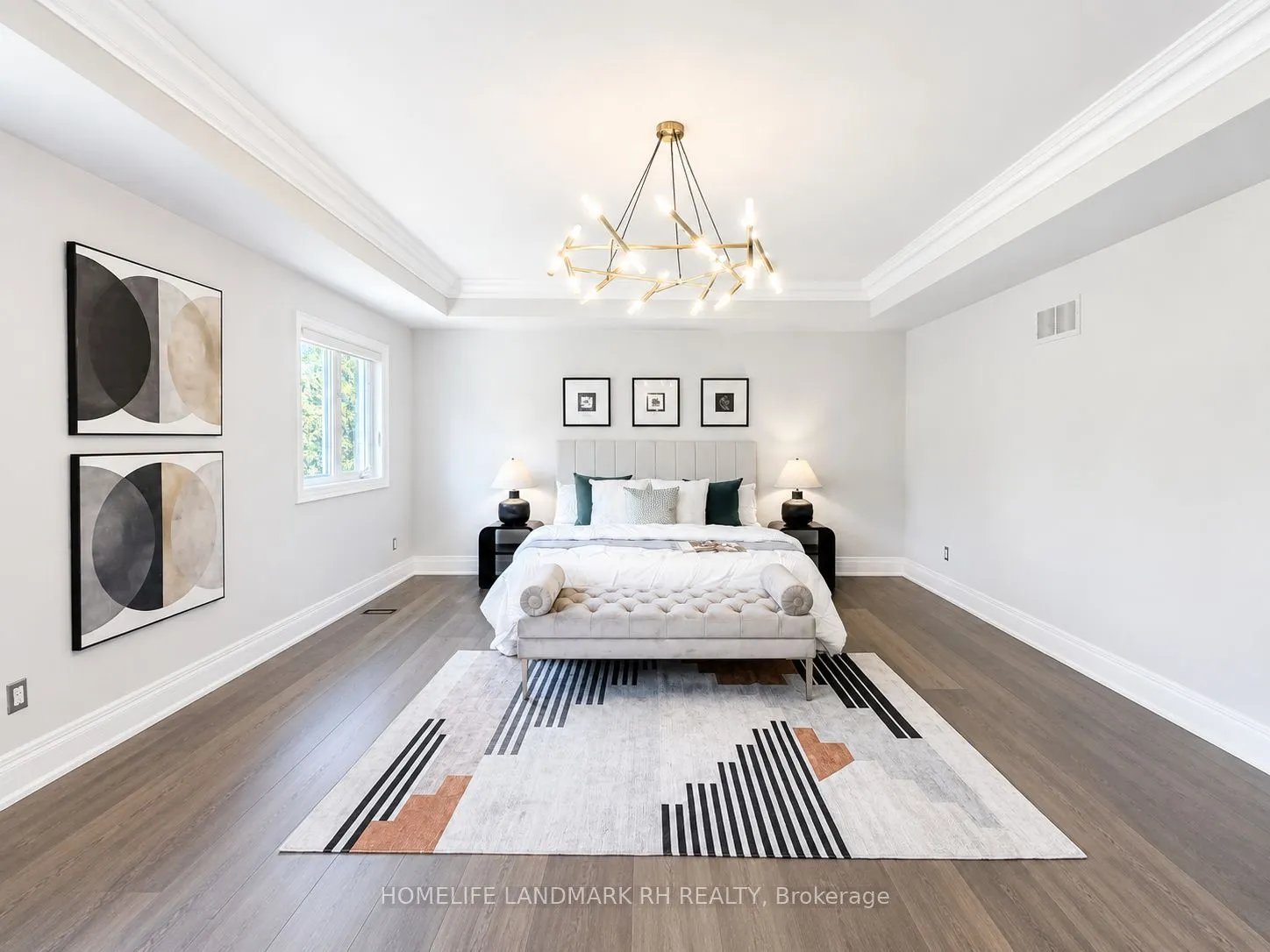 385 Kennedy Street W