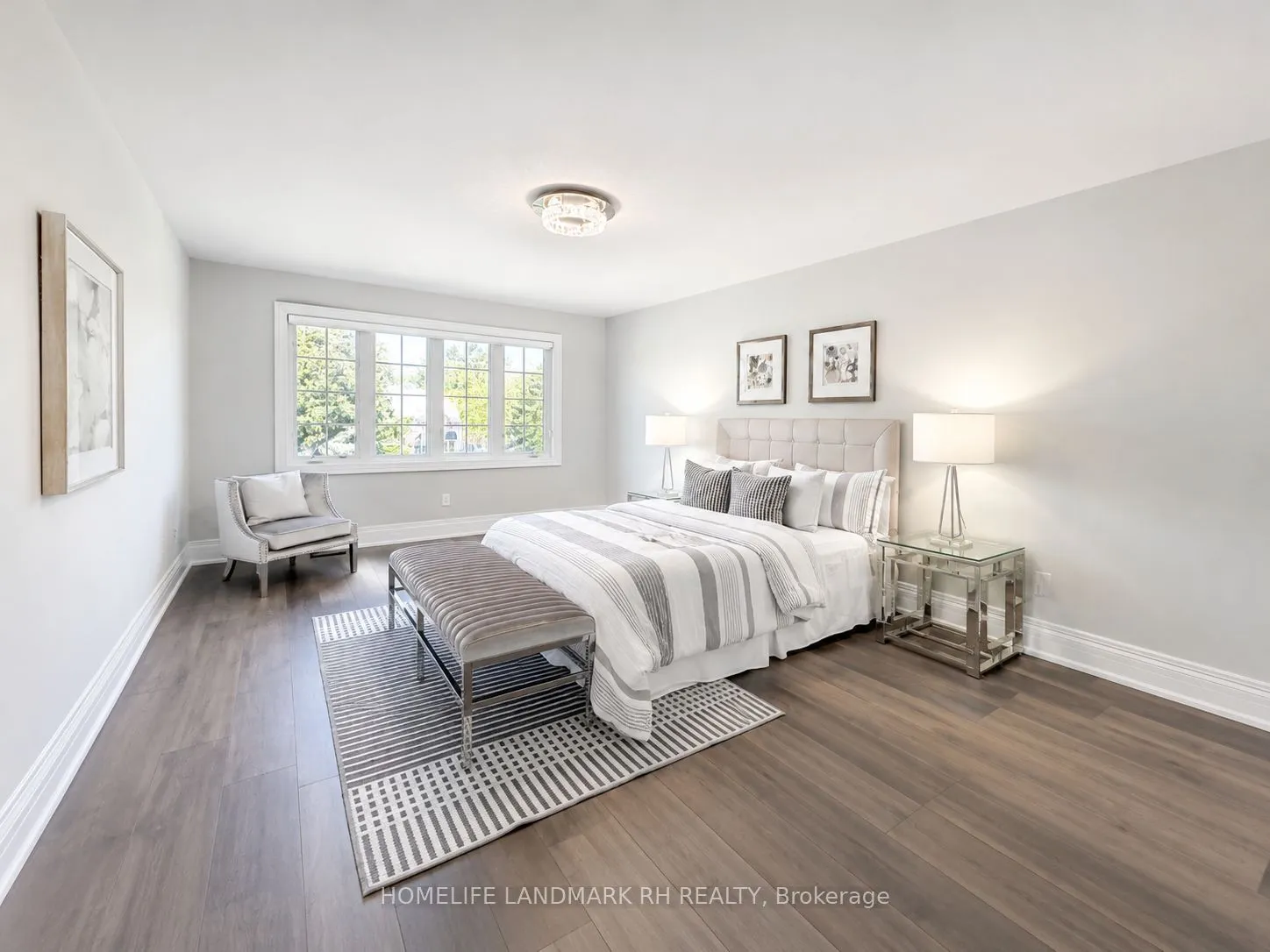 385 Kennedy Street W
