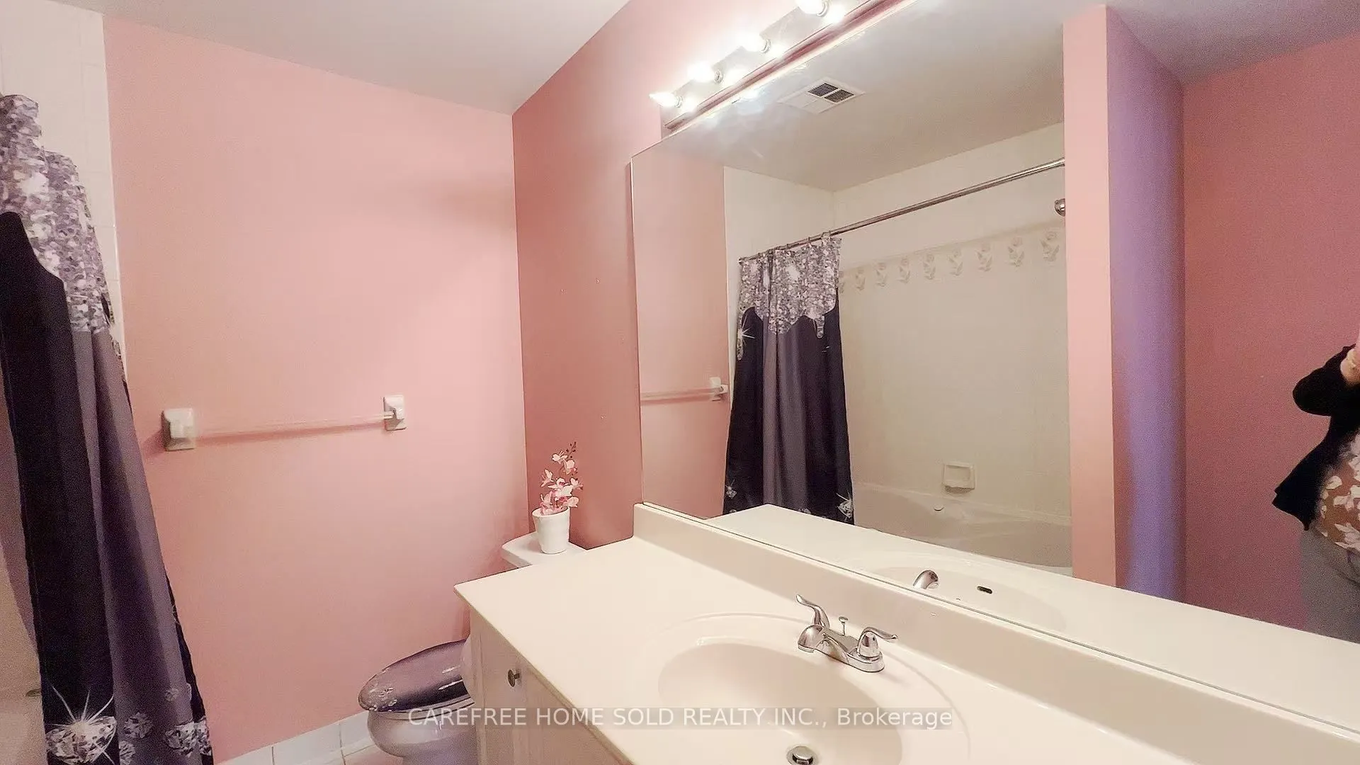 151 Townsgate Drive #8