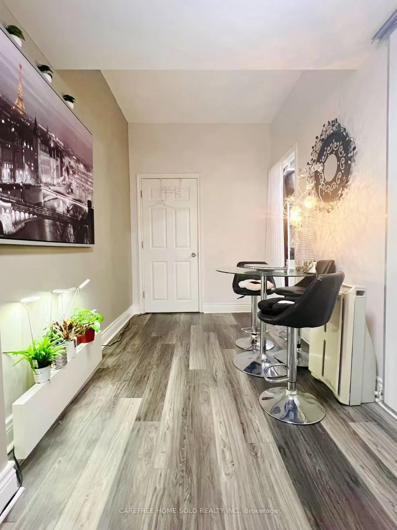 151 Townsgate Drive #8