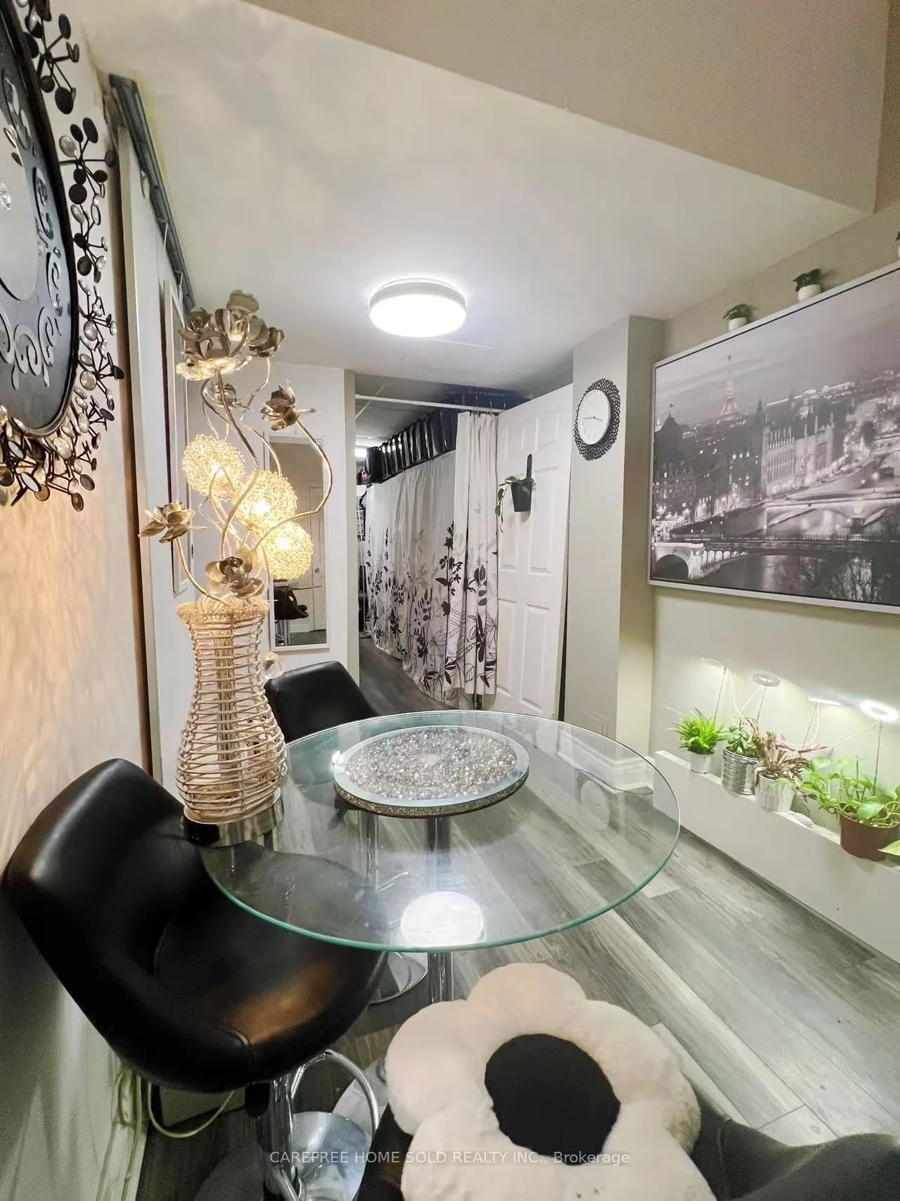 151 Townsgate Drive #8