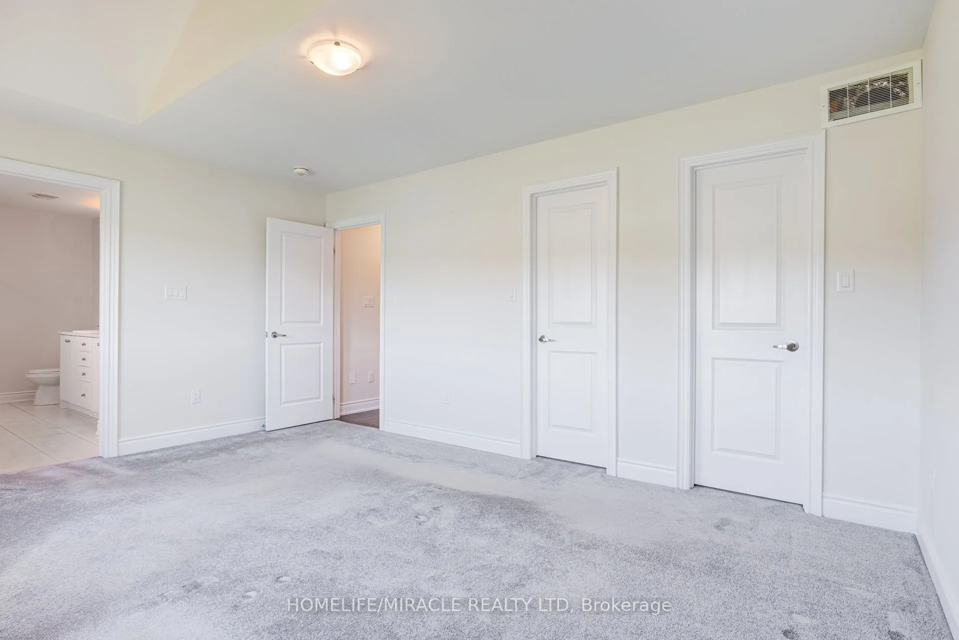 25 Lorne Thomas Place