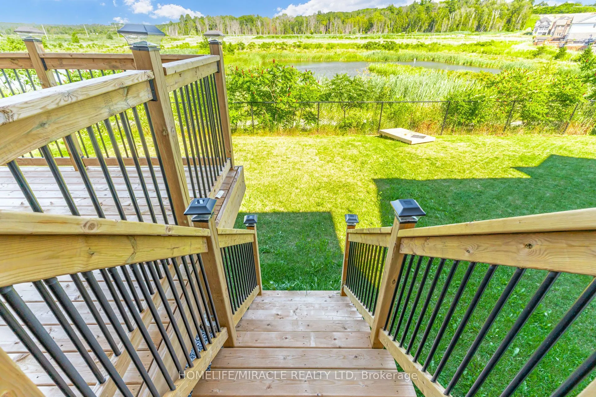 25 Lorne Thomas Place