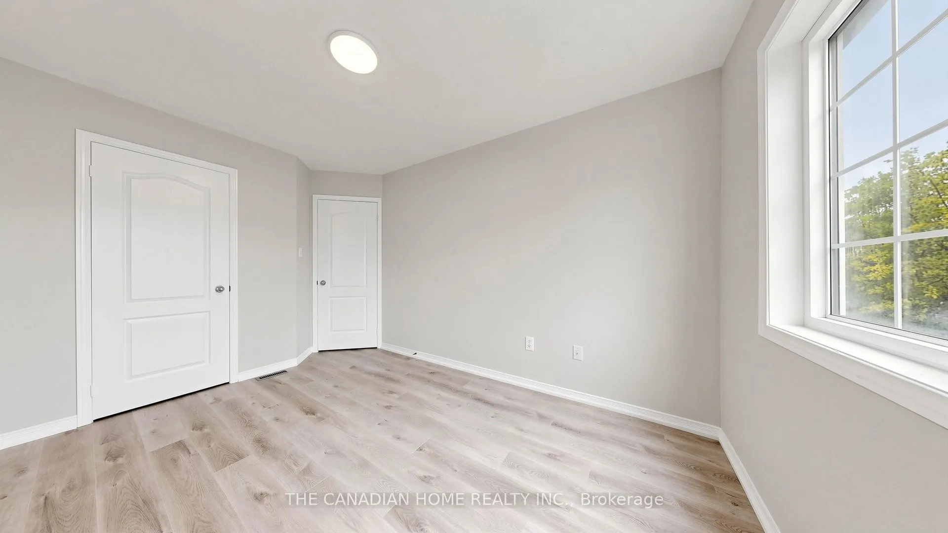 31 Laurendale Avenue