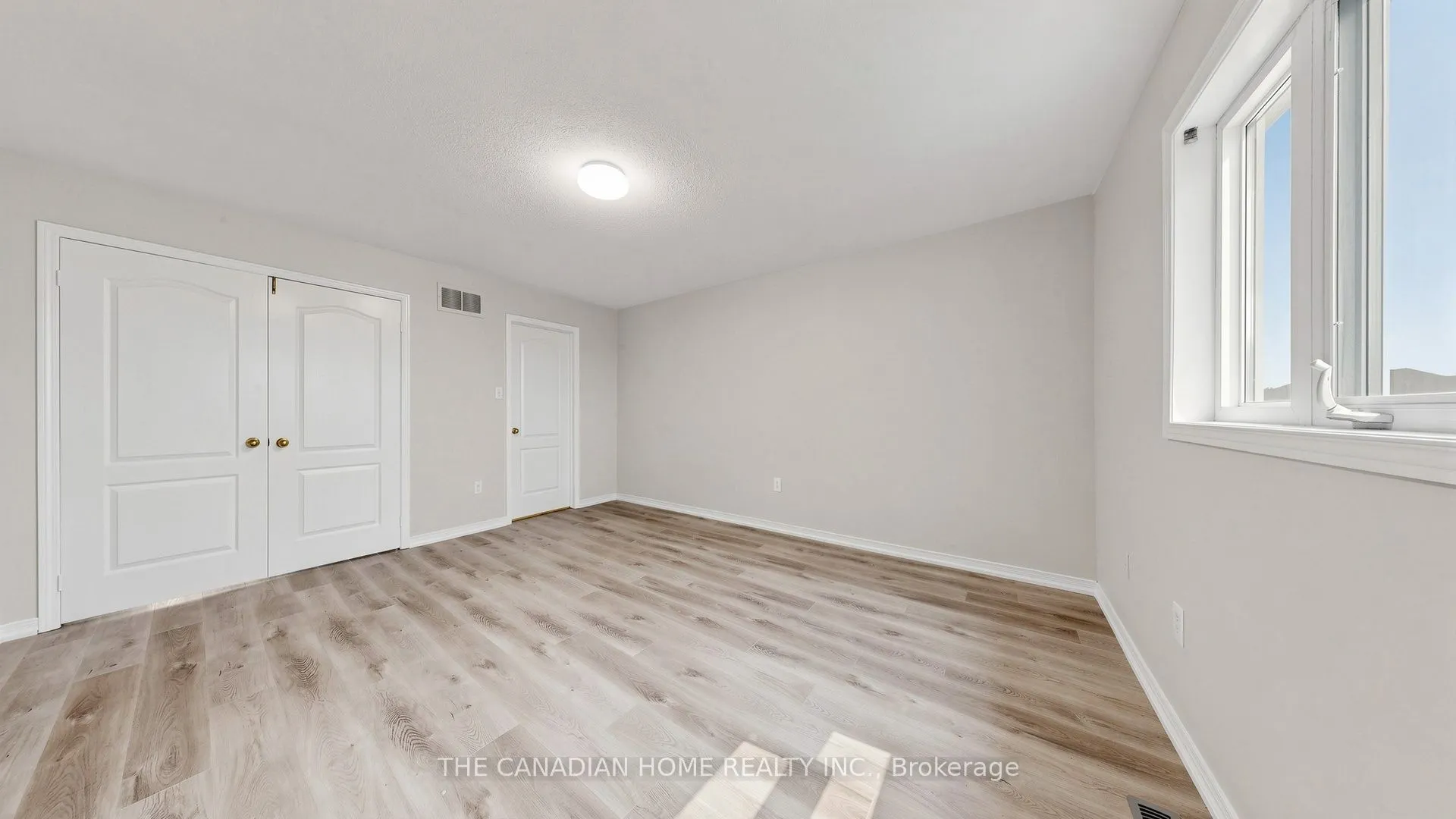 31 Laurendale Avenue