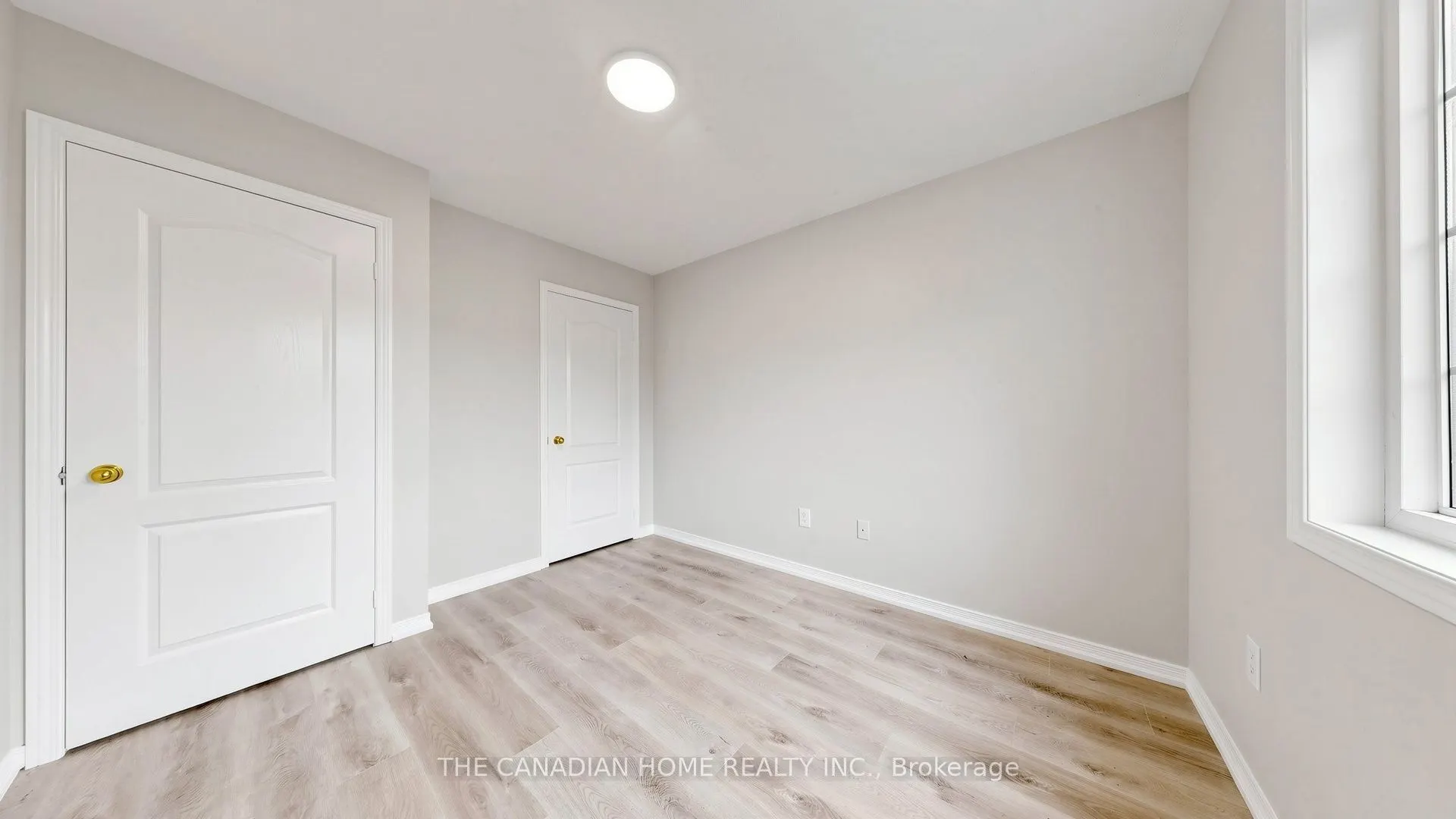 31 Laurendale Avenue