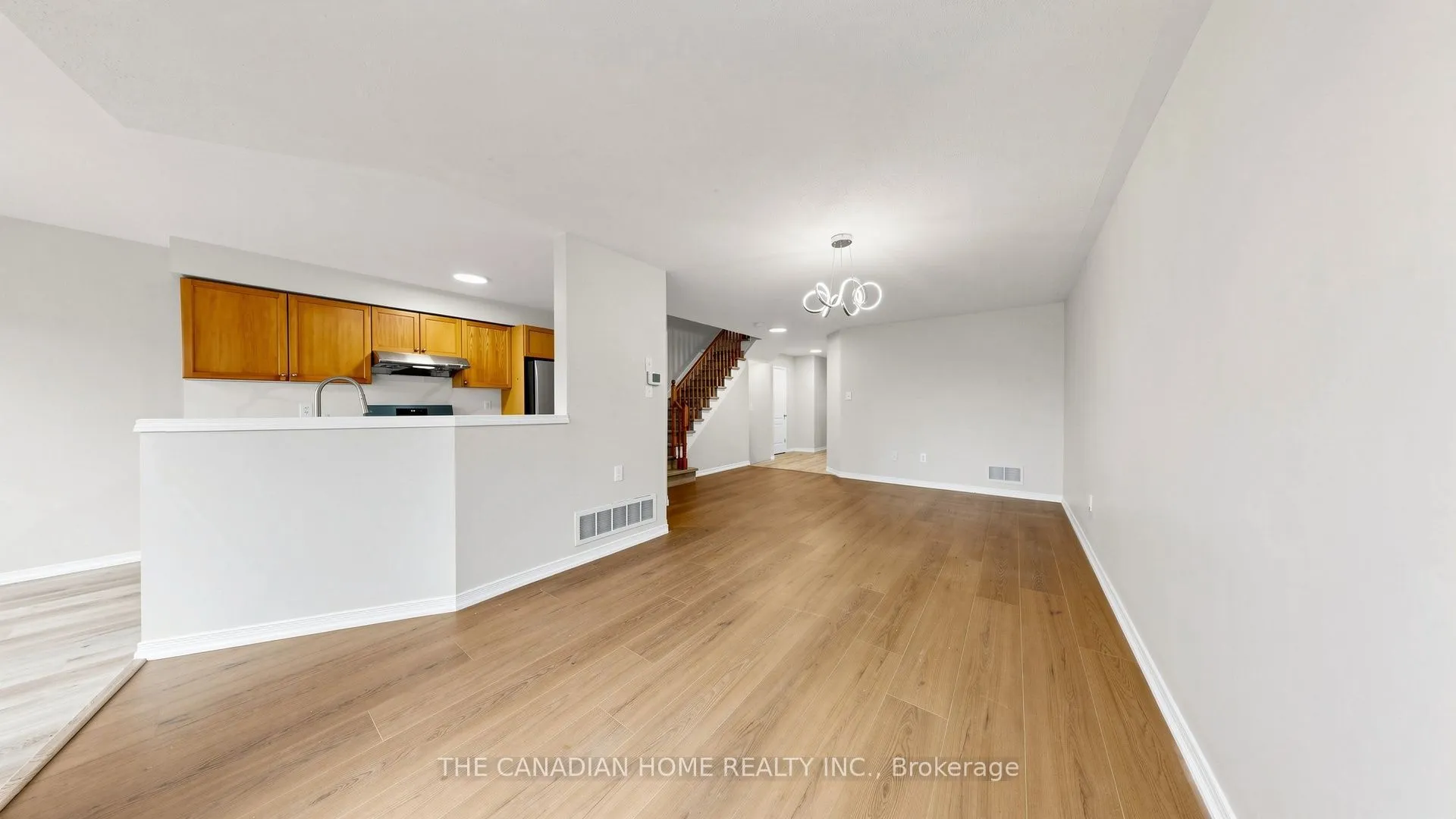 31 Laurendale Avenue