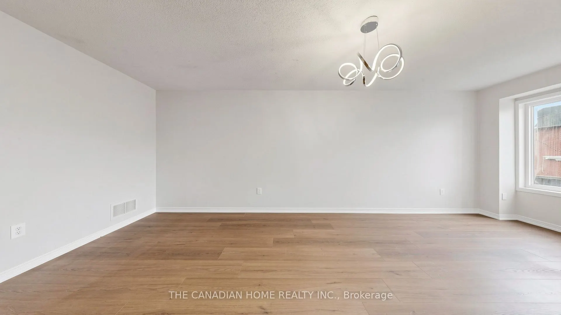 31 Laurendale Avenue