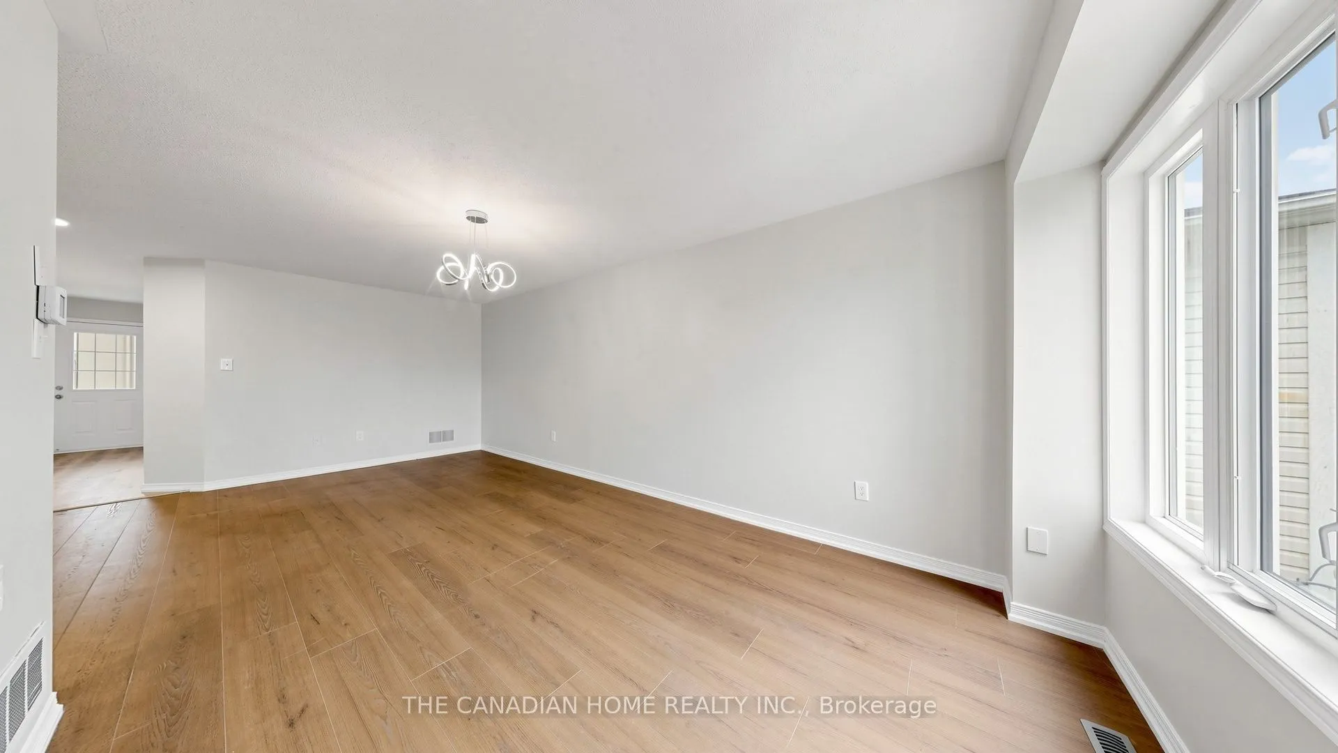 31 Laurendale Avenue