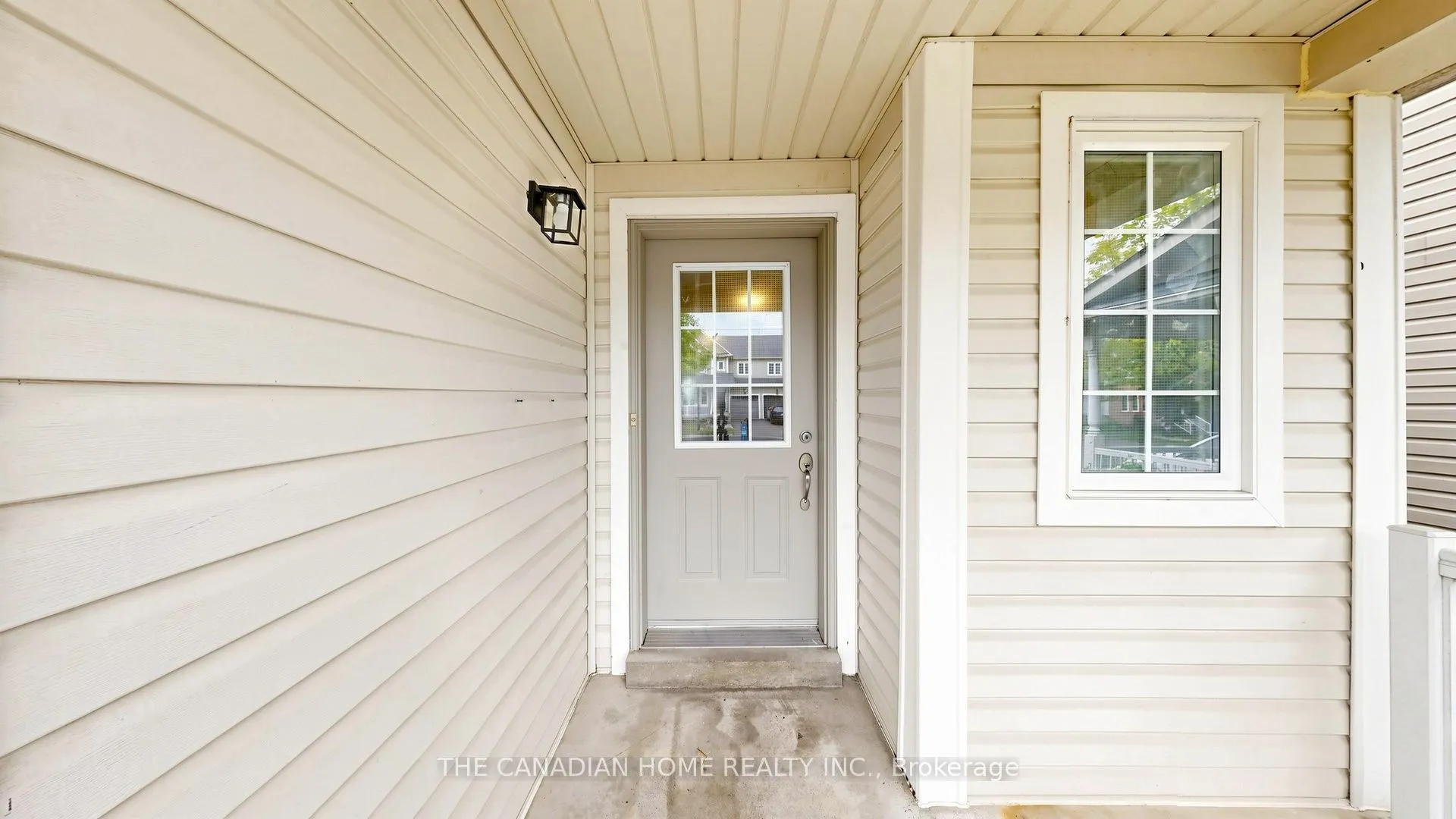 31 Laurendale Avenue