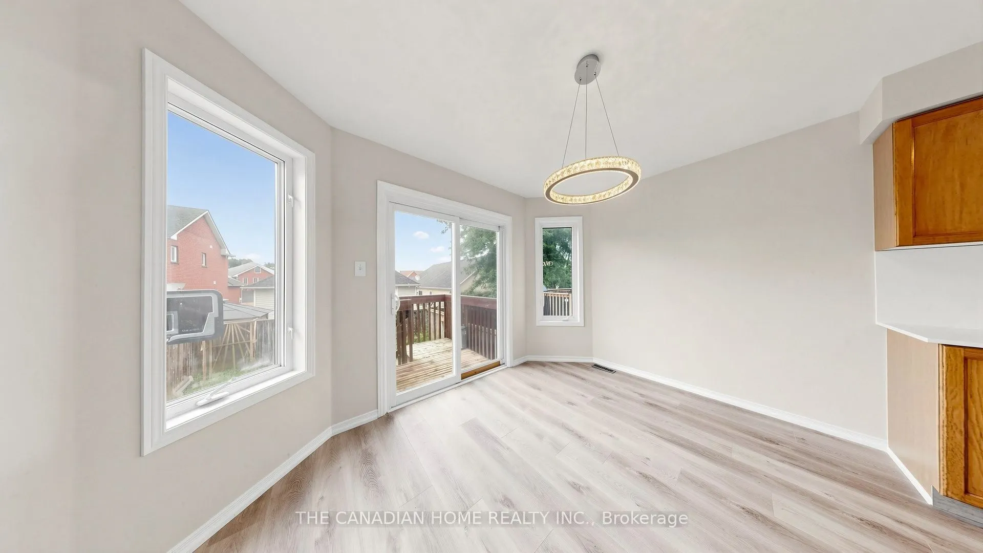 31 Laurendale Avenue