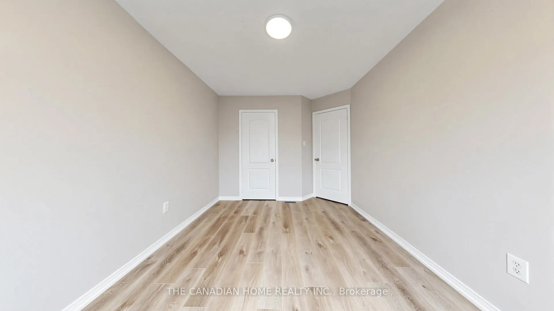 31 Laurendale Avenue