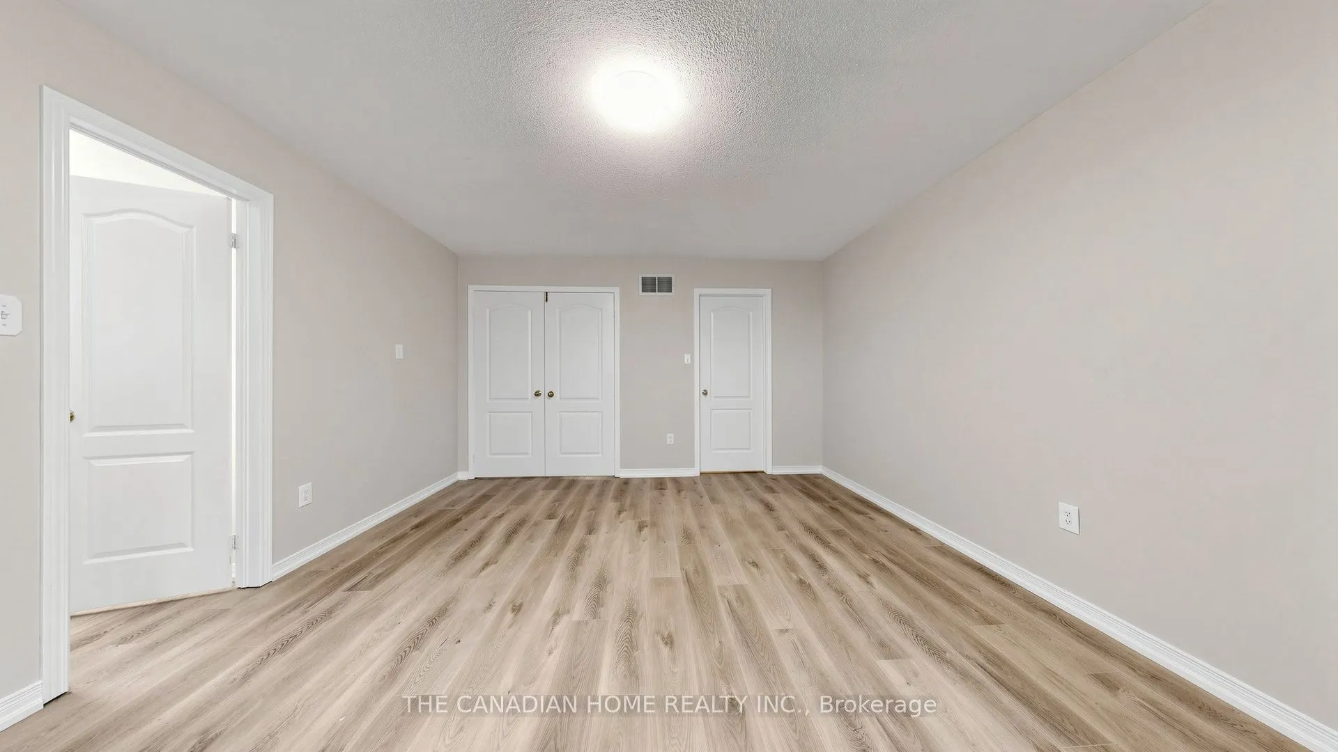31 Laurendale Avenue