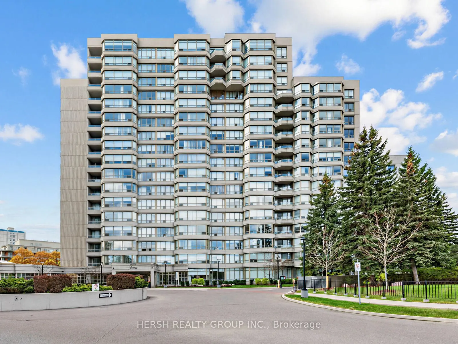 7 Townsgate Boulevard #904