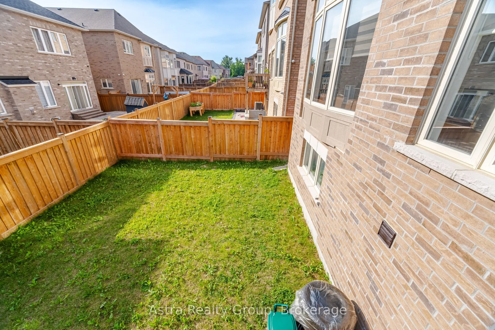 152 Stormont Trail
