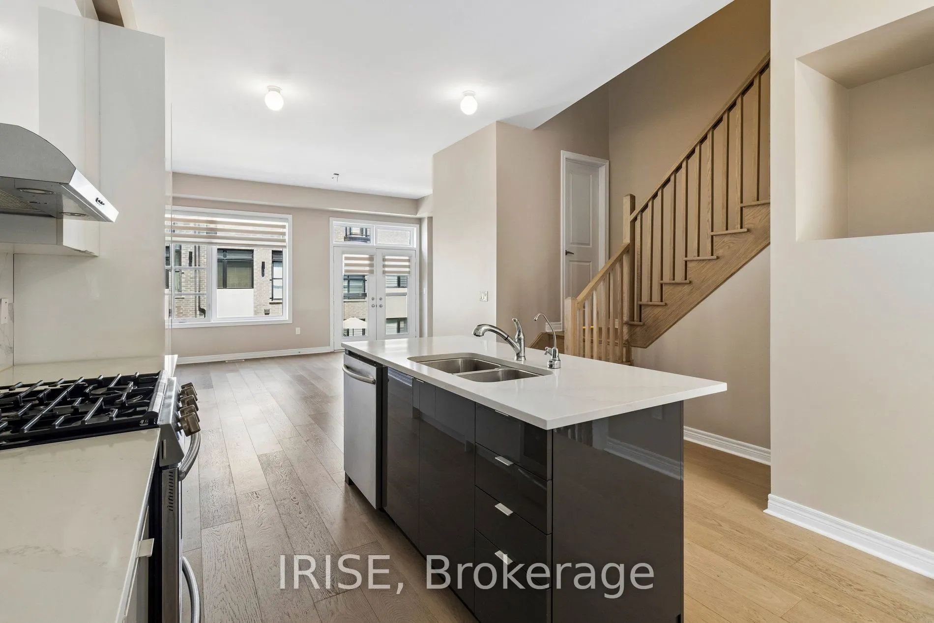62 Laskin Drive