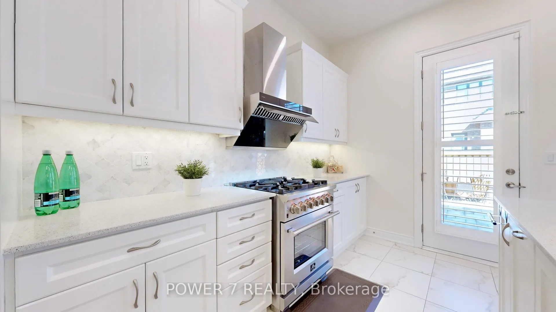 27 Joiner Circle