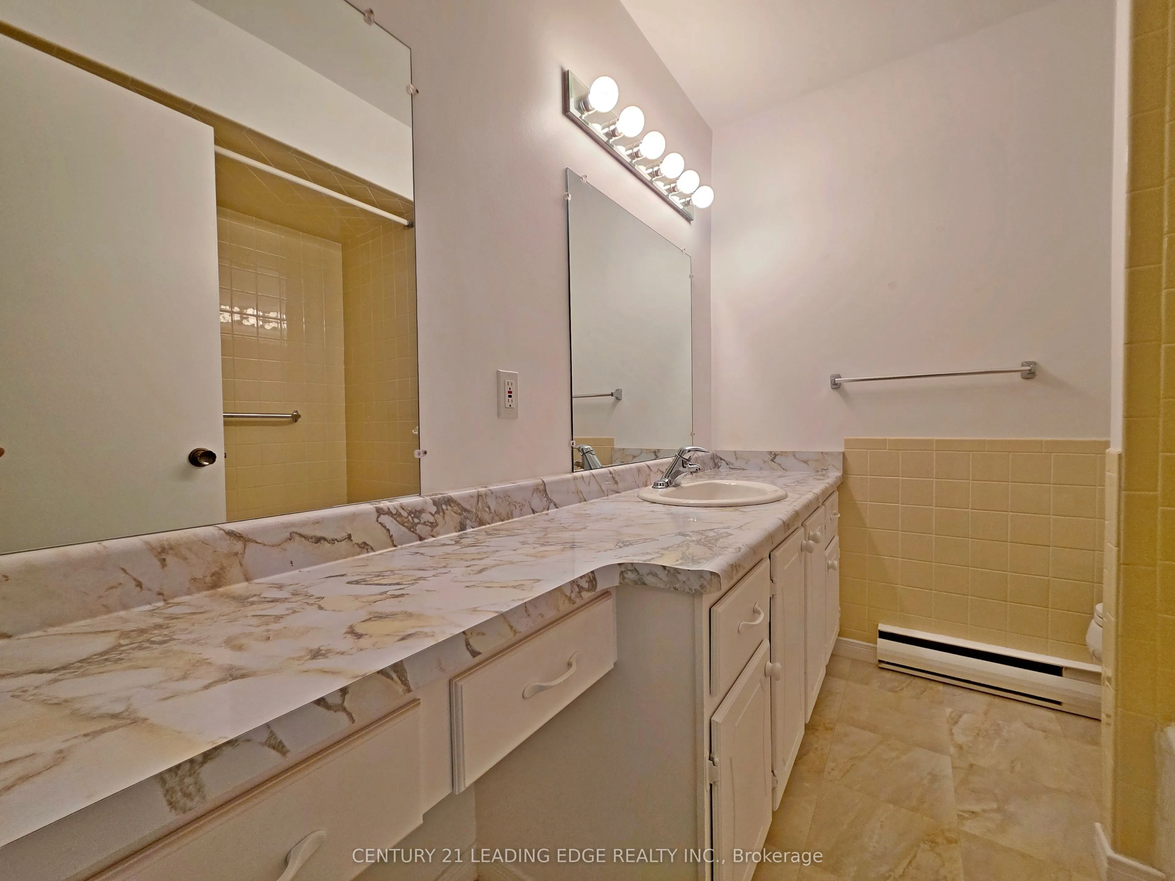 433 May Street #6