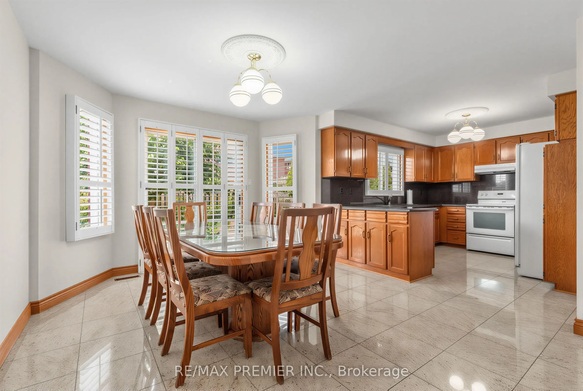 42 Burgosa Court