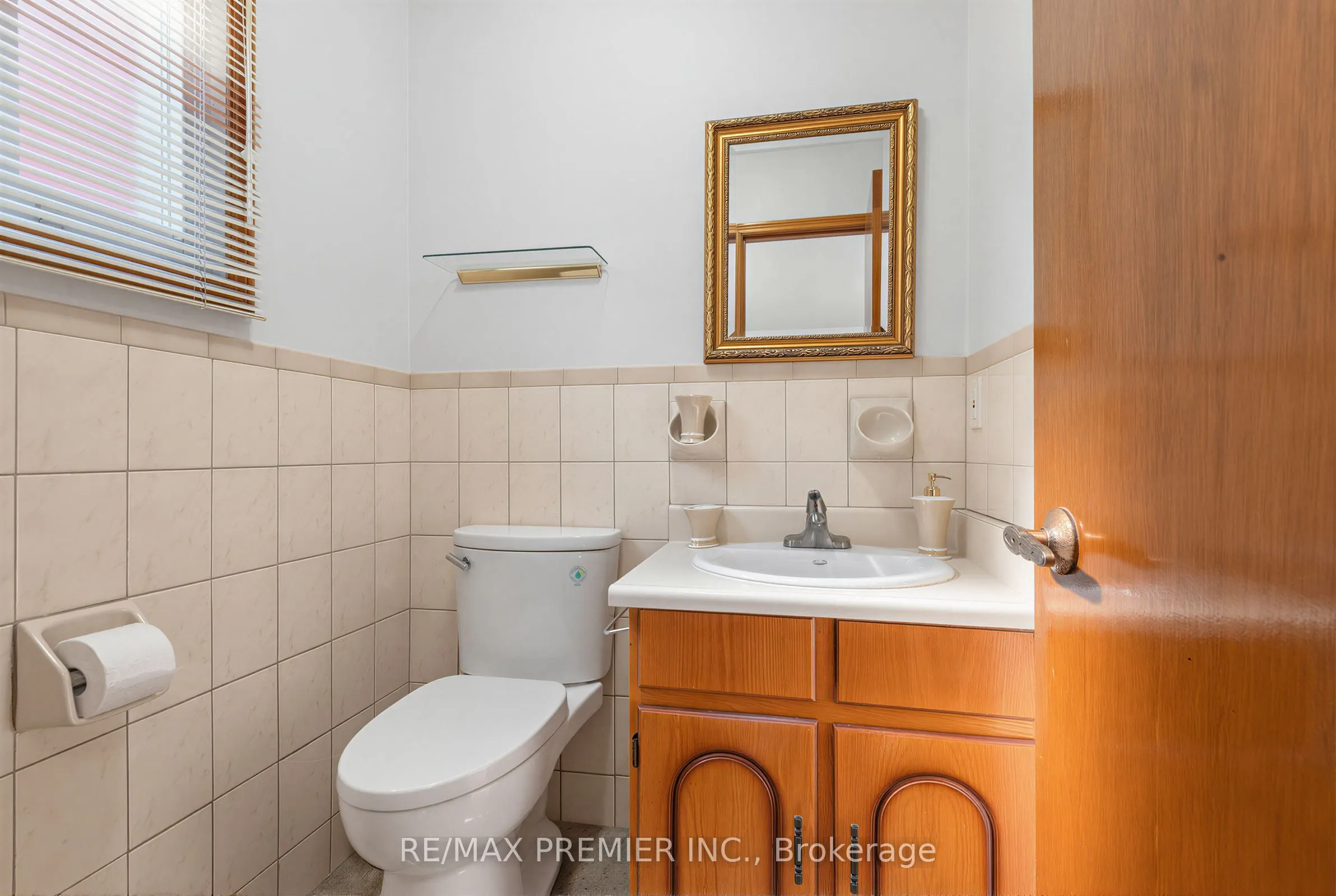 42 Burgosa Court