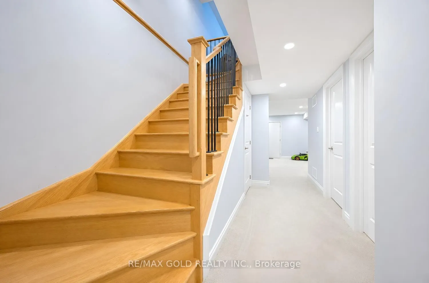 4 Kiernan Crescent N