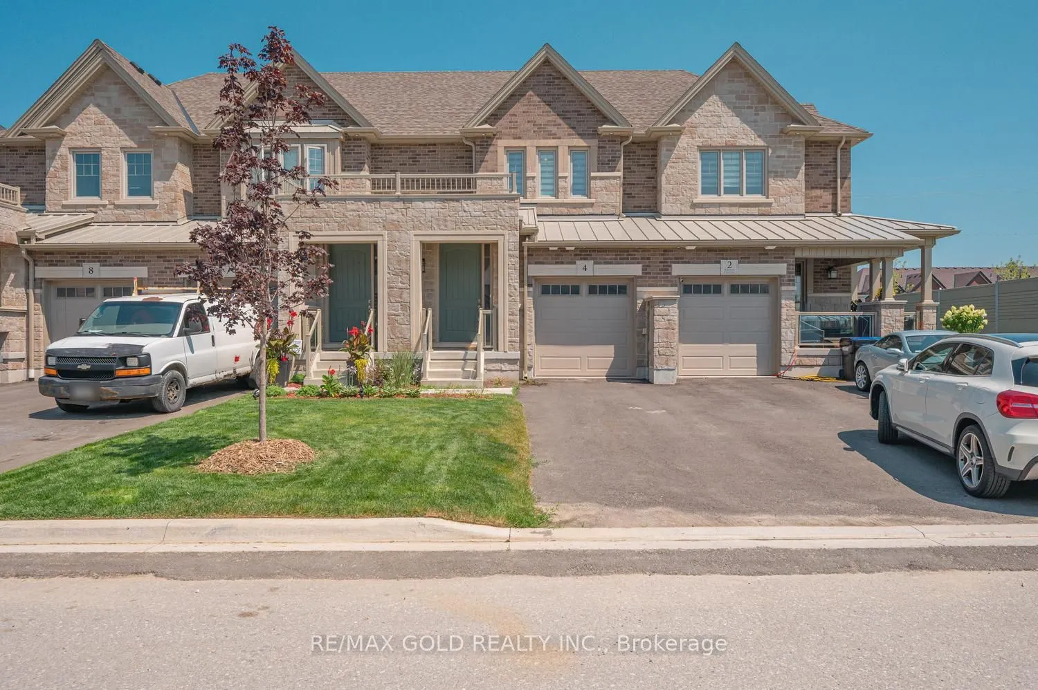 4 Kiernan Crescent N