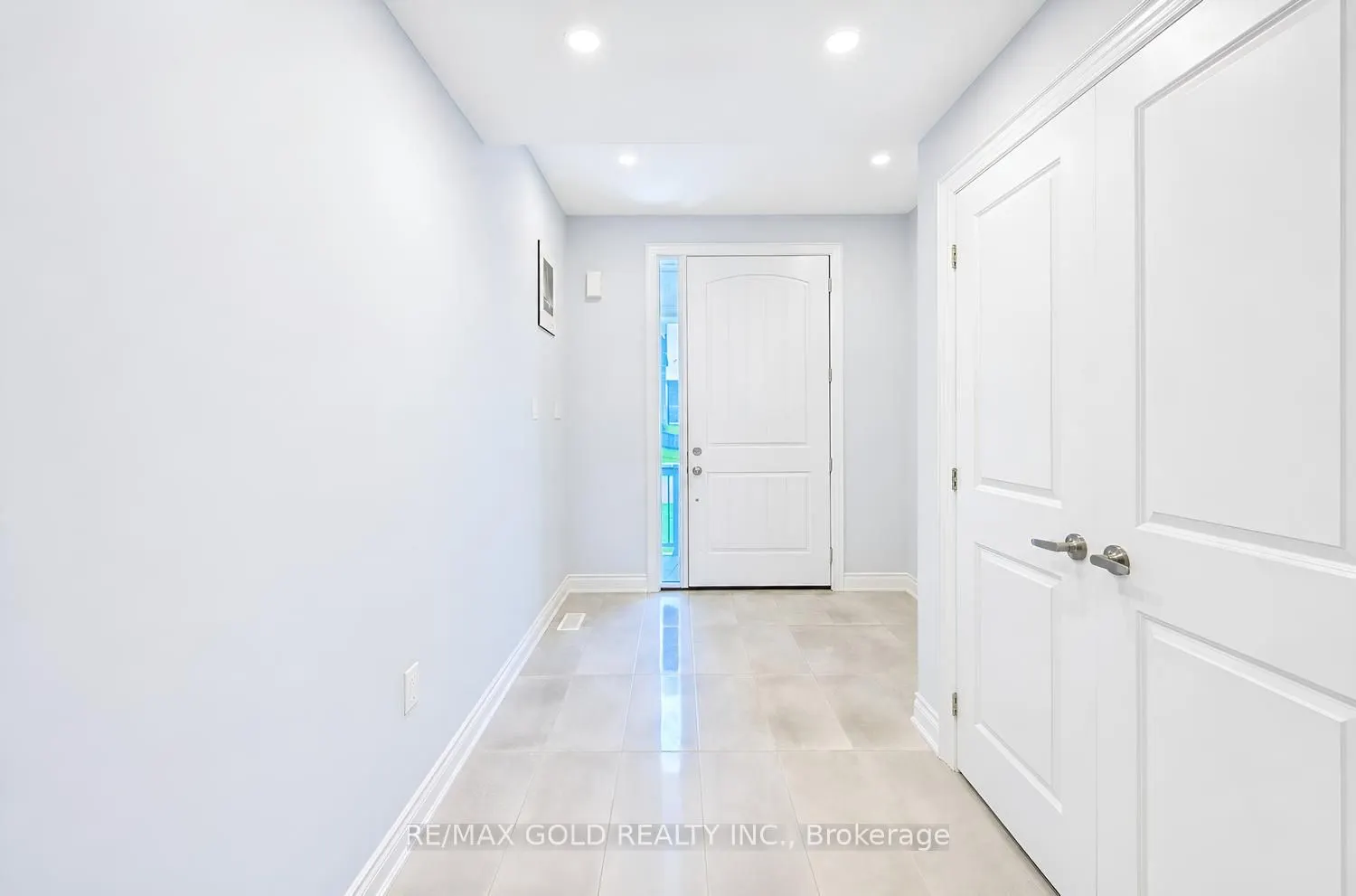 4 Kiernan Crescent N