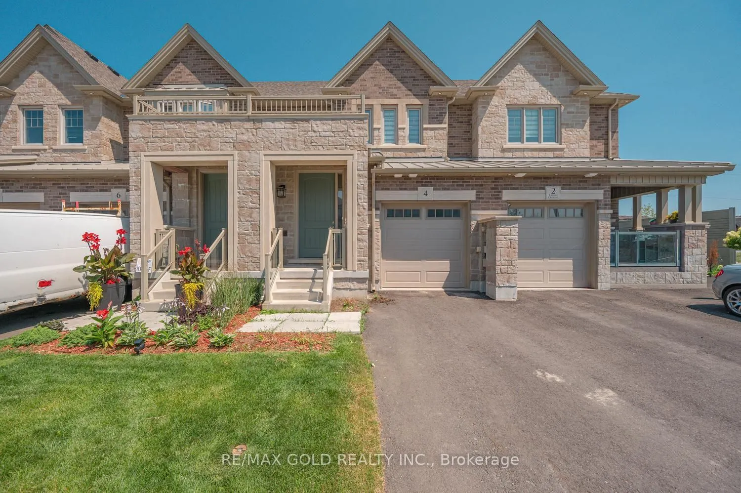 4 Kiernan Crescent N