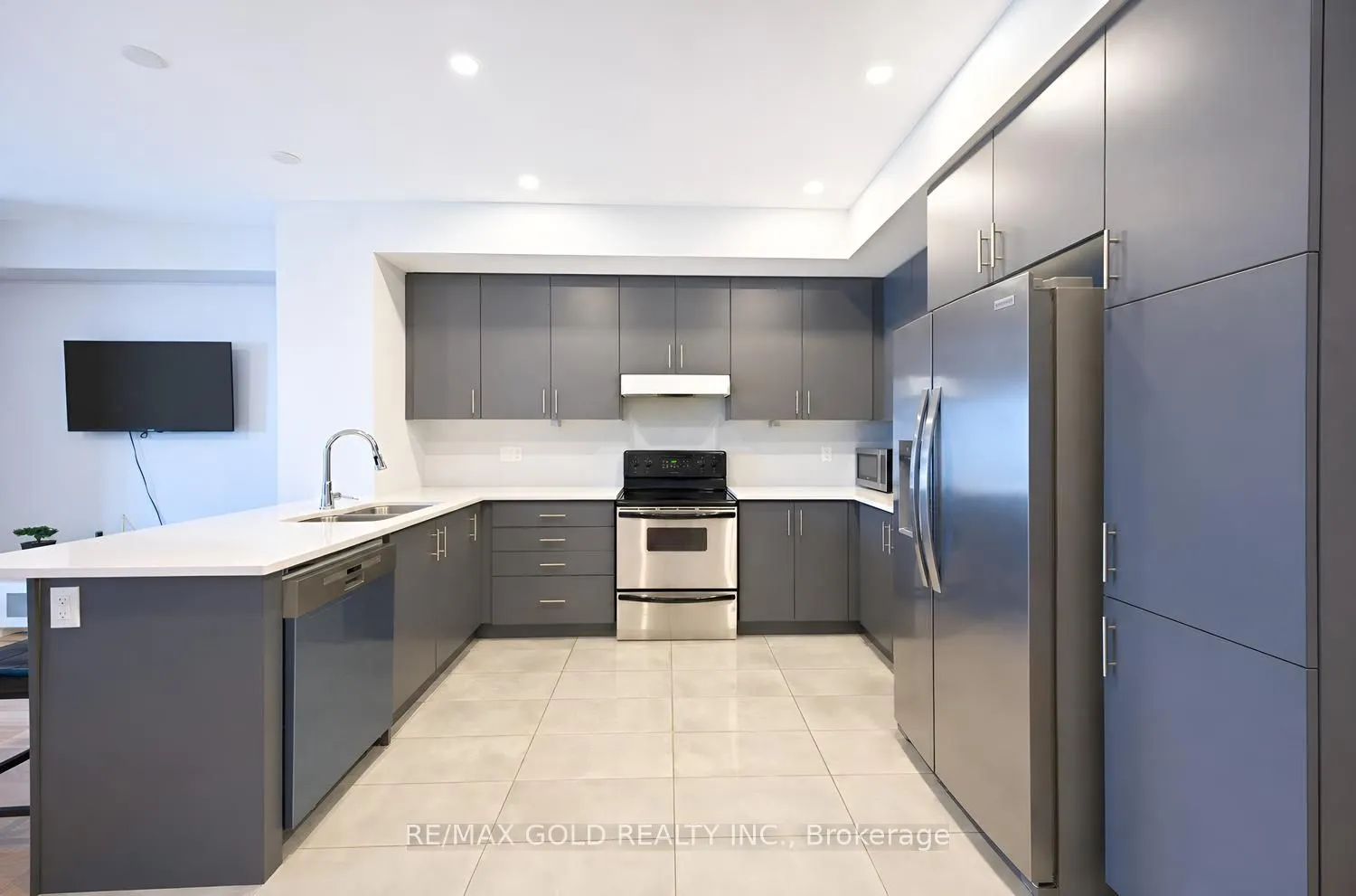 4 Kiernan Crescent N