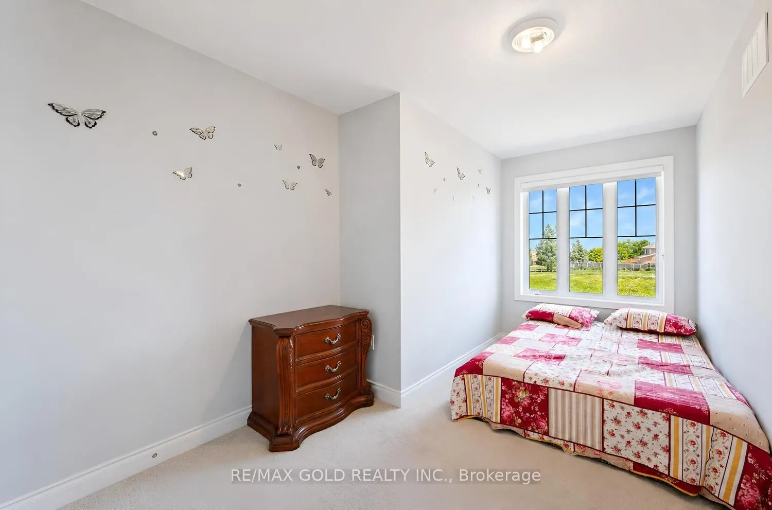 4 Kiernan Crescent N