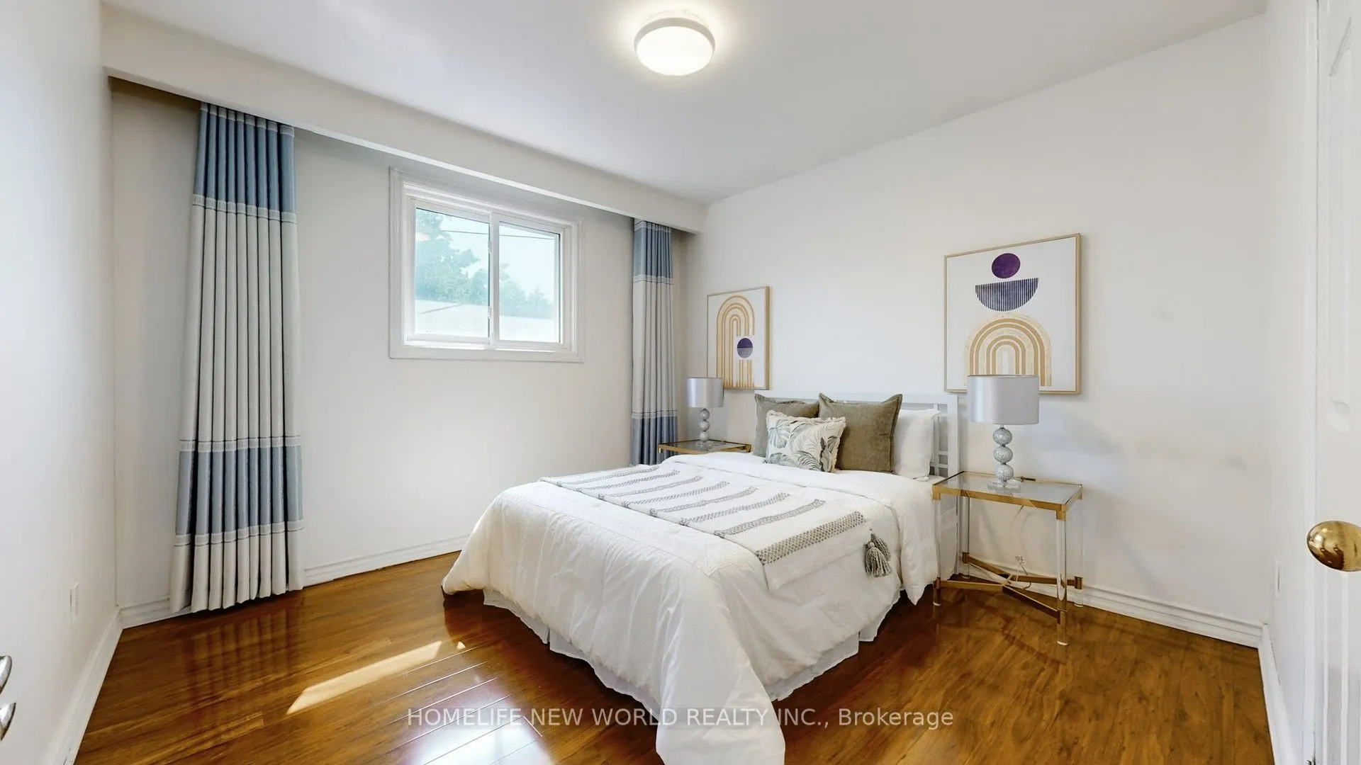 93 CLARK Avenue #main Floor