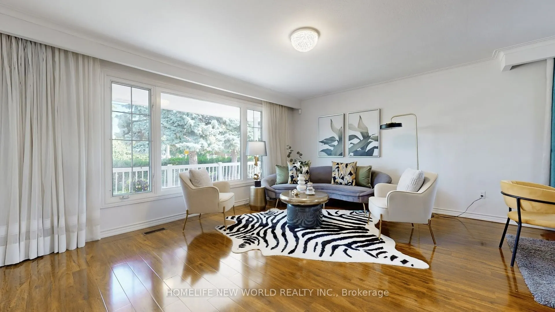 93 CLARK Avenue #main Floor