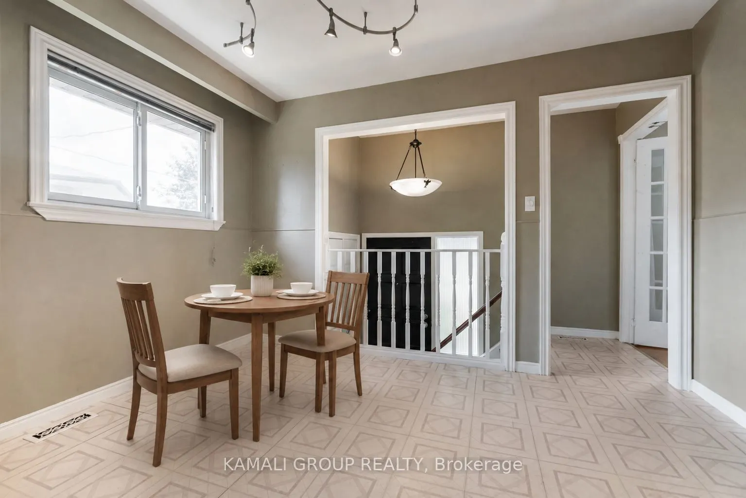 15 Walter Avenue #MAIN