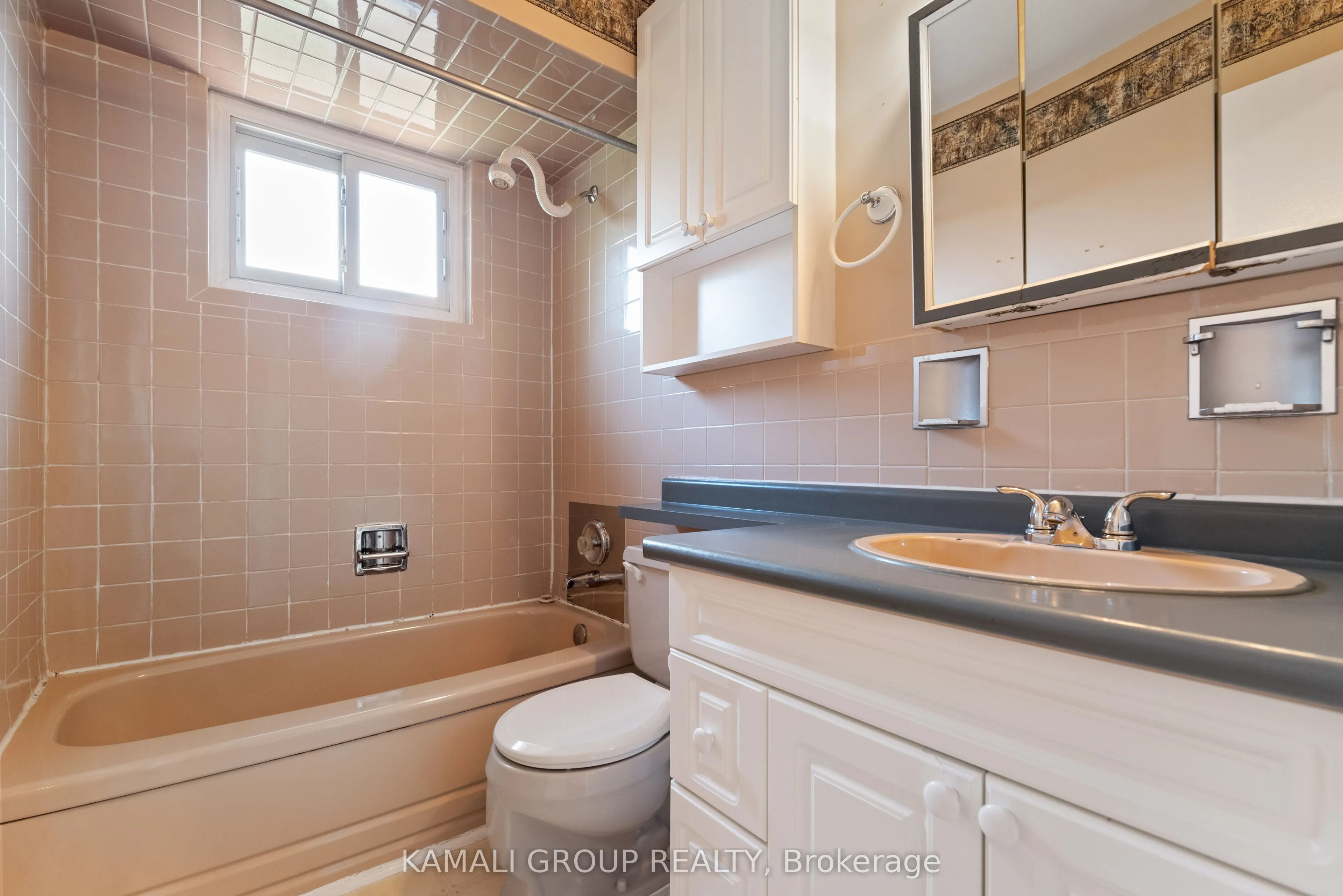 15 Walter Avenue #MAIN