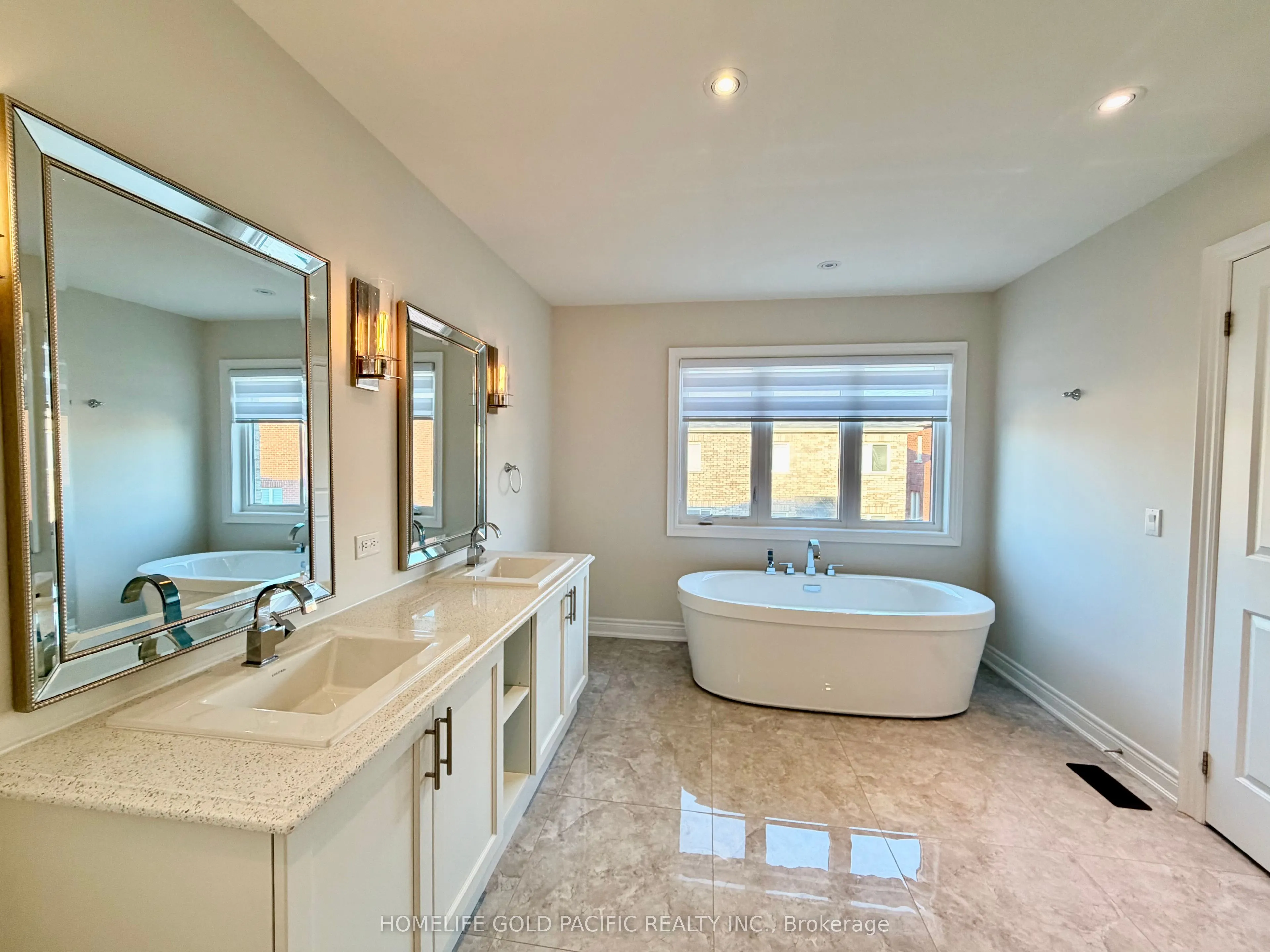 46 Haskins Crescent