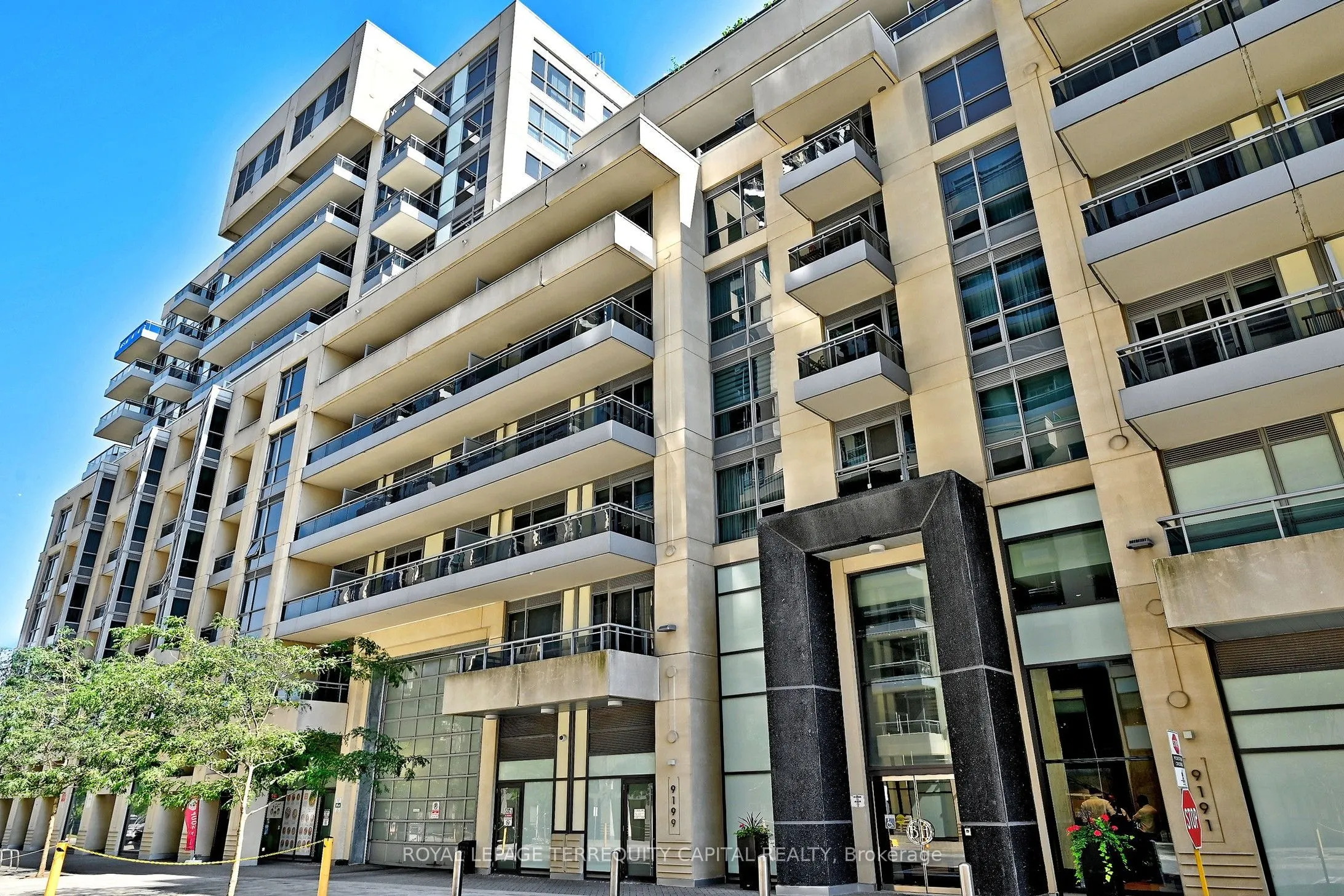 9199 Yonge Street #306