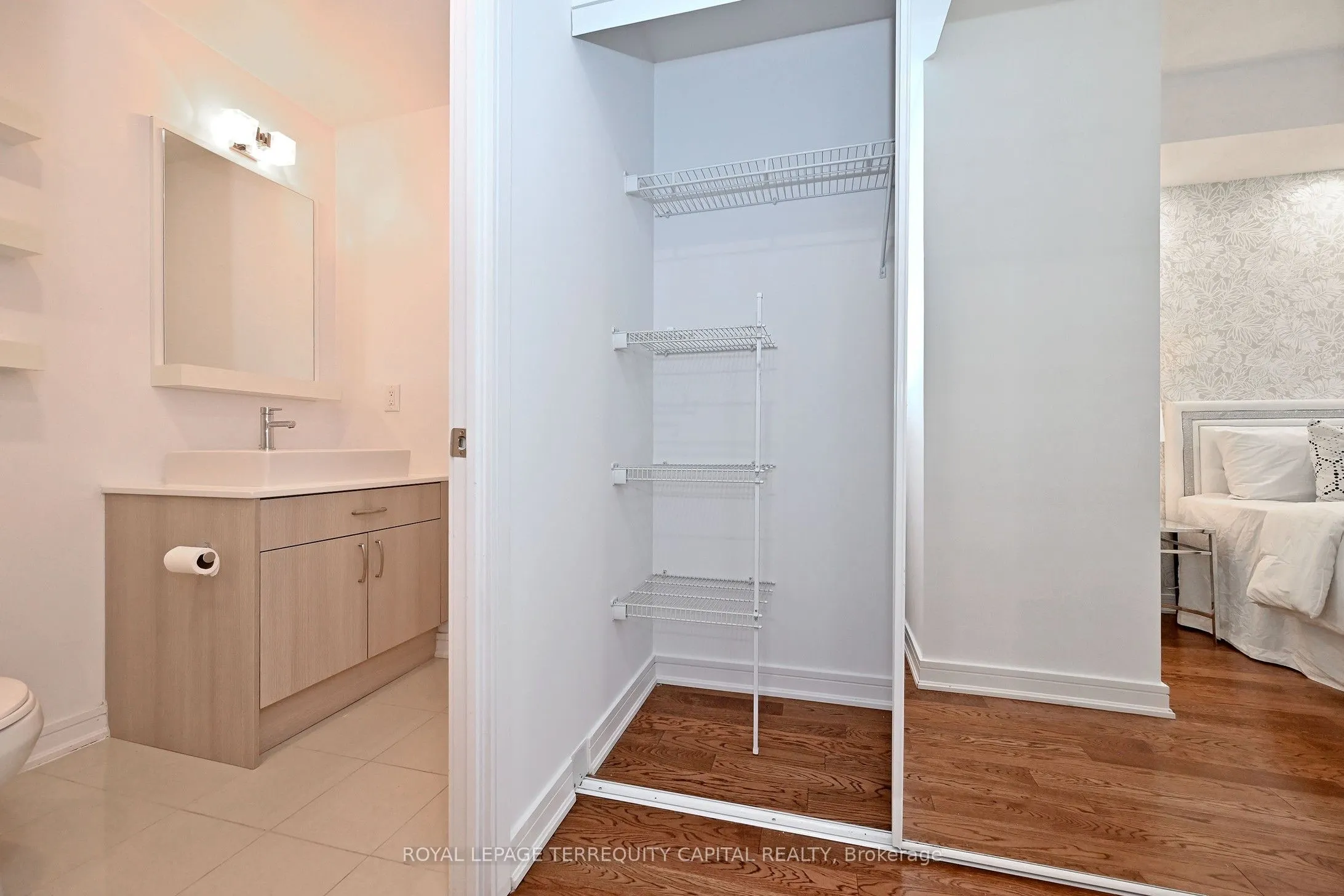 9199 Yonge Street #306