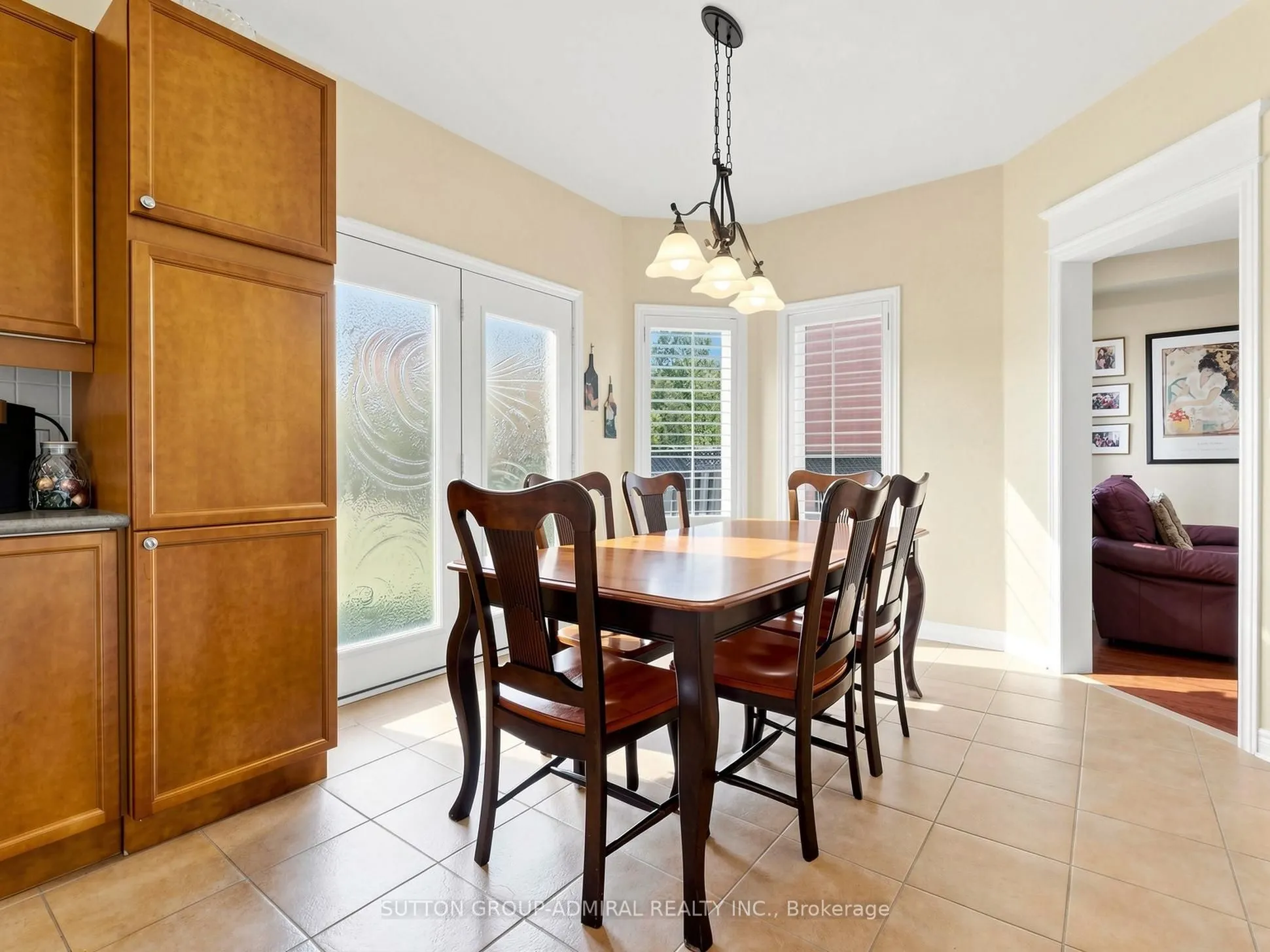 22 Canyon Hill Avenue