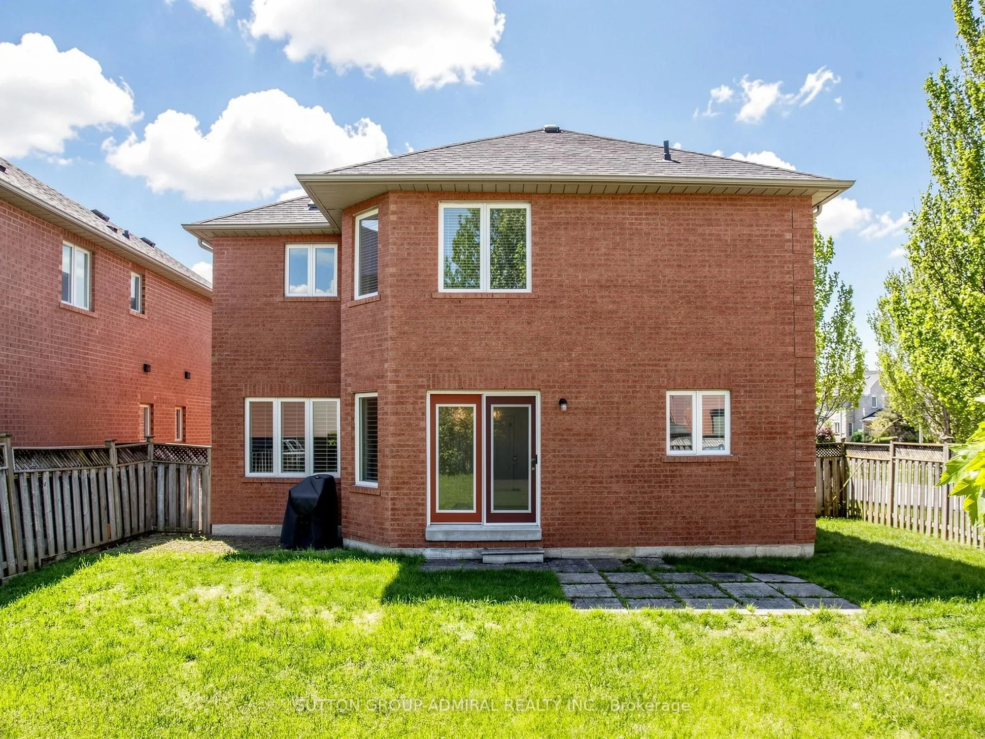 22 Canyon Hill Avenue