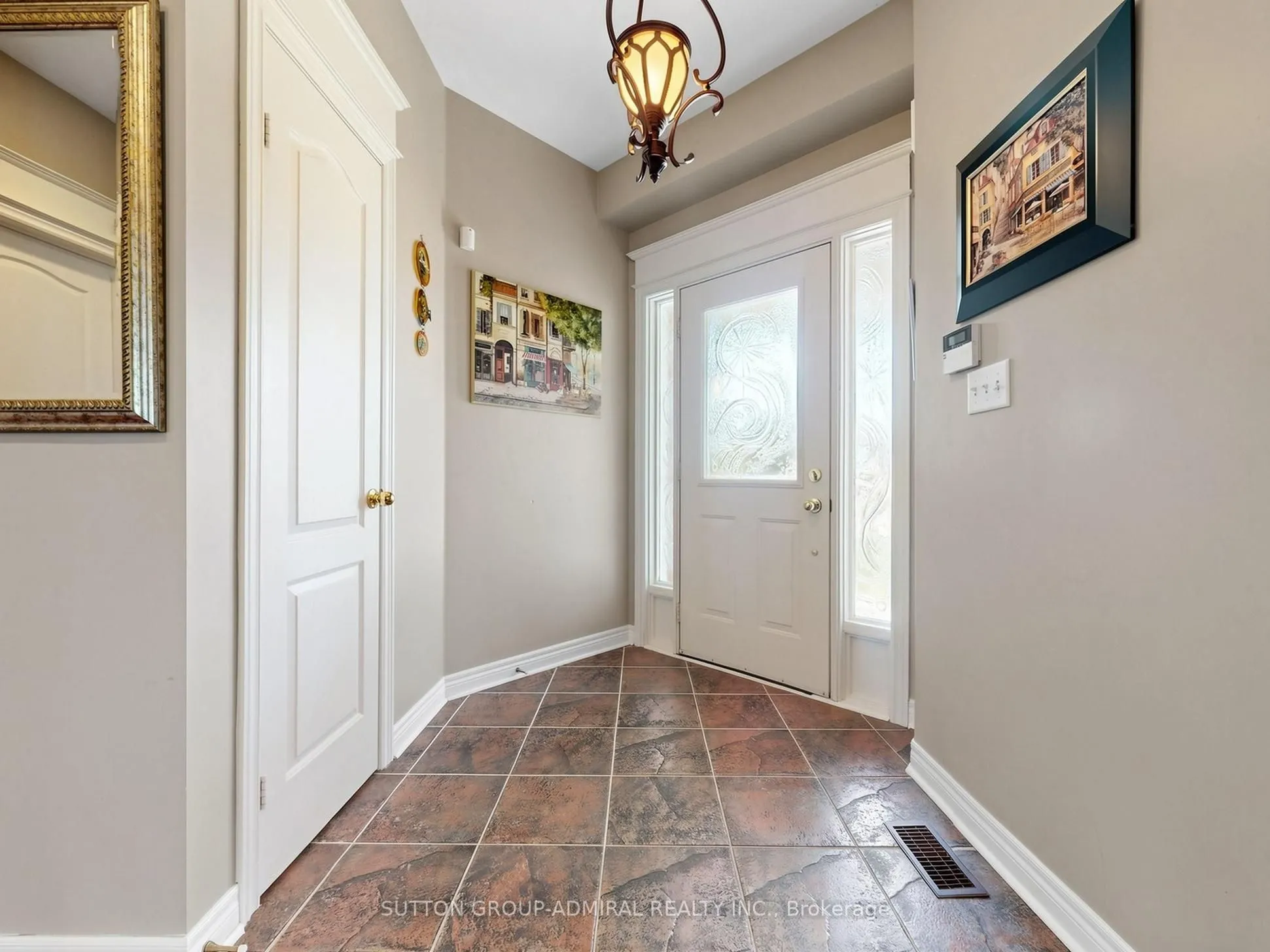 22 Canyon Hill Avenue