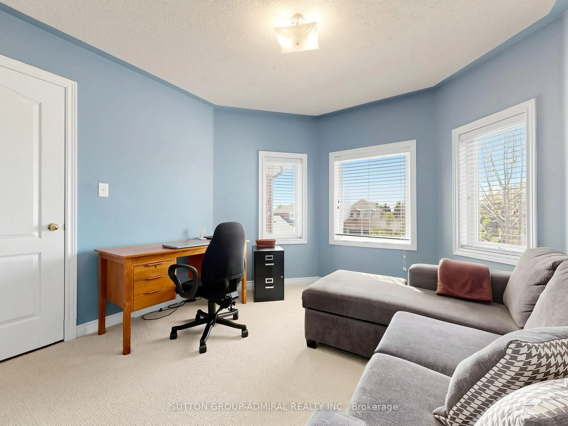 22 Canyon Hill Avenue