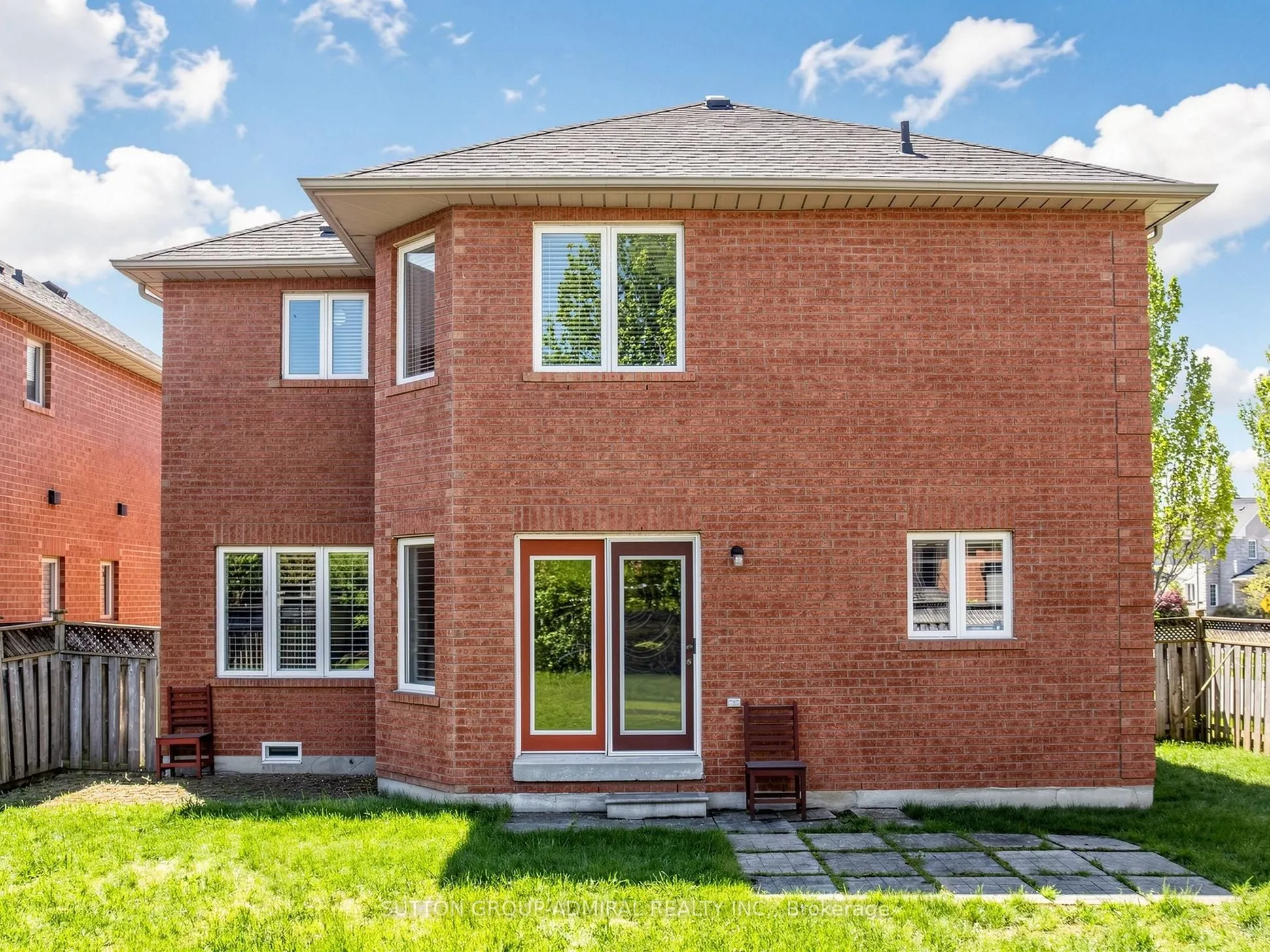 22 Canyon Hill Avenue